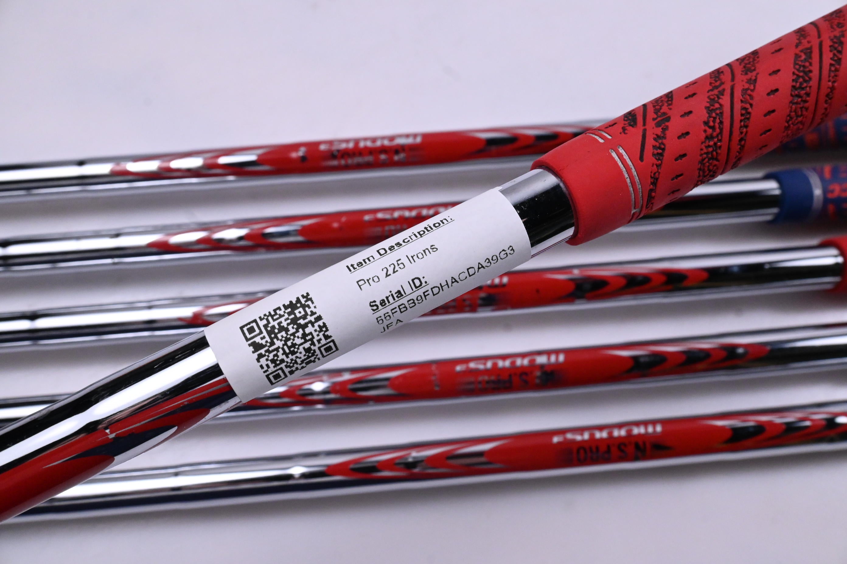 Mizuno Pro 225 Irons / 5-PW / Stiff Flex N.S.Pro Modus³ Tour 120 Shafts
