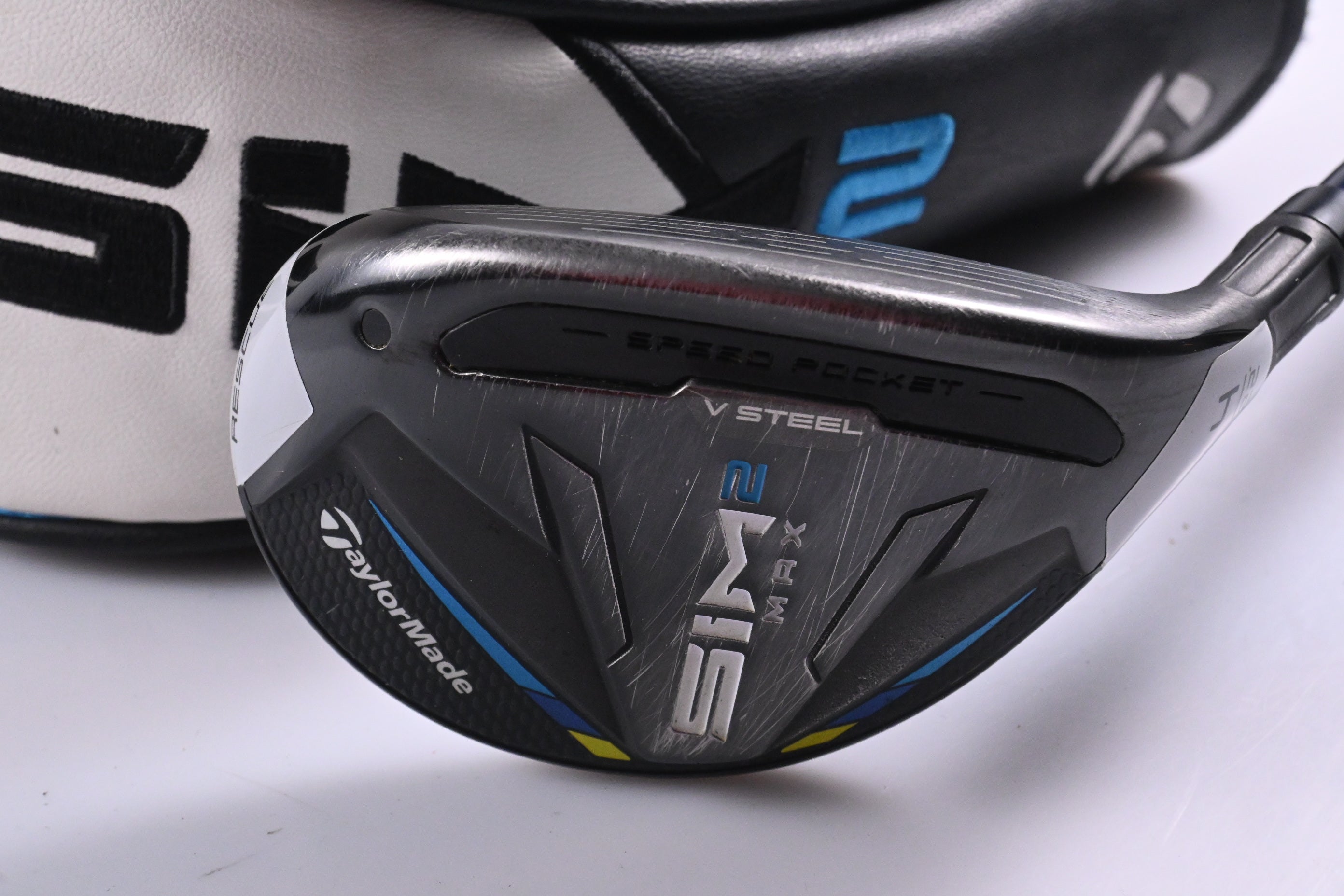 Taylormade SIM2 Max #4 Hybrid / 22 Degree / Regular Flex Fujikura Ventus Blue 6