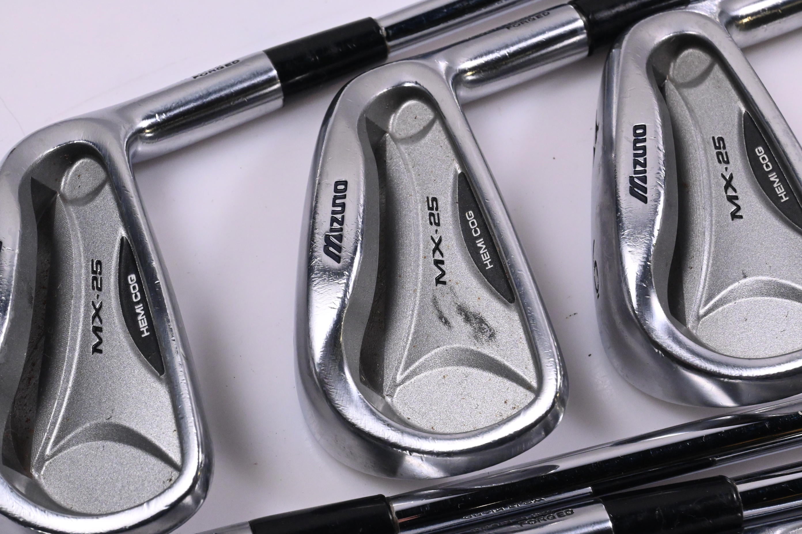 Mizuno MX-25 Irons / 4-PW / Regular Flex Dynalite Gold SL R300 Shafts