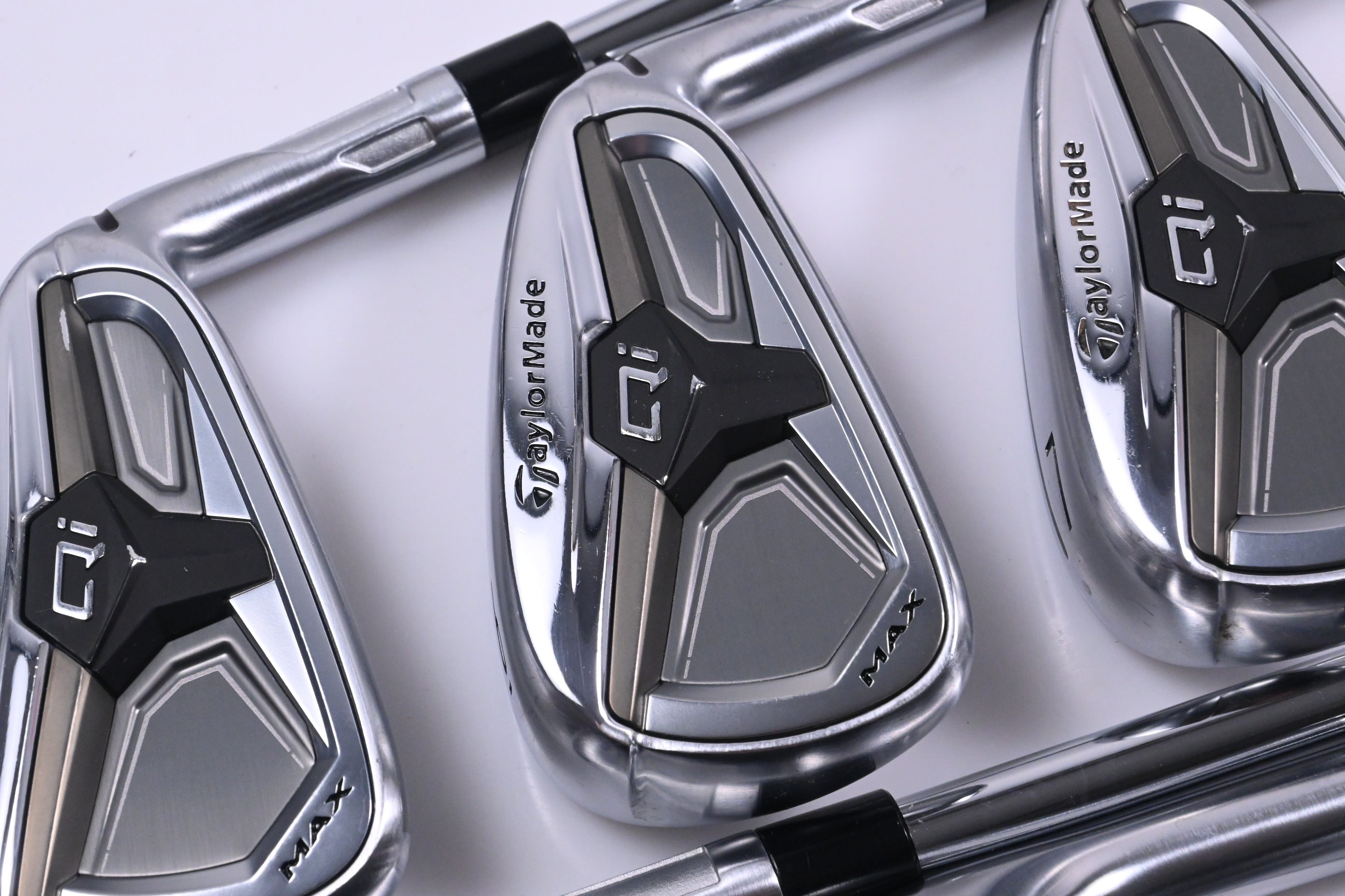 Taylormade Qi Max Irons / 5-PW / Stiff Flex KBS MAX MT 85 Shafts
