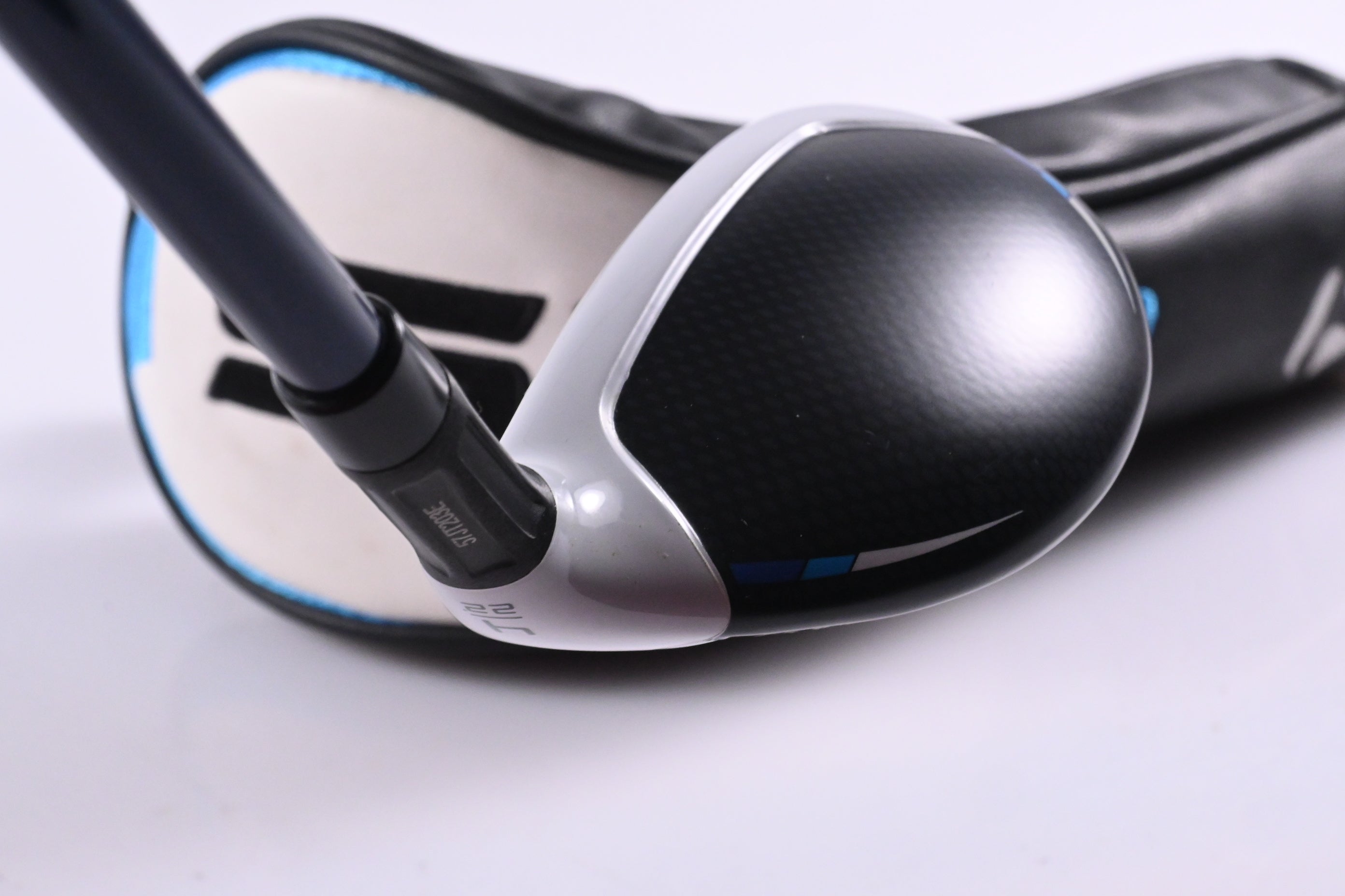 Taylormade SIM2 Max #4 Hybrid / 22 Degree / Regular Flex Fujikura Ventus Blue 6