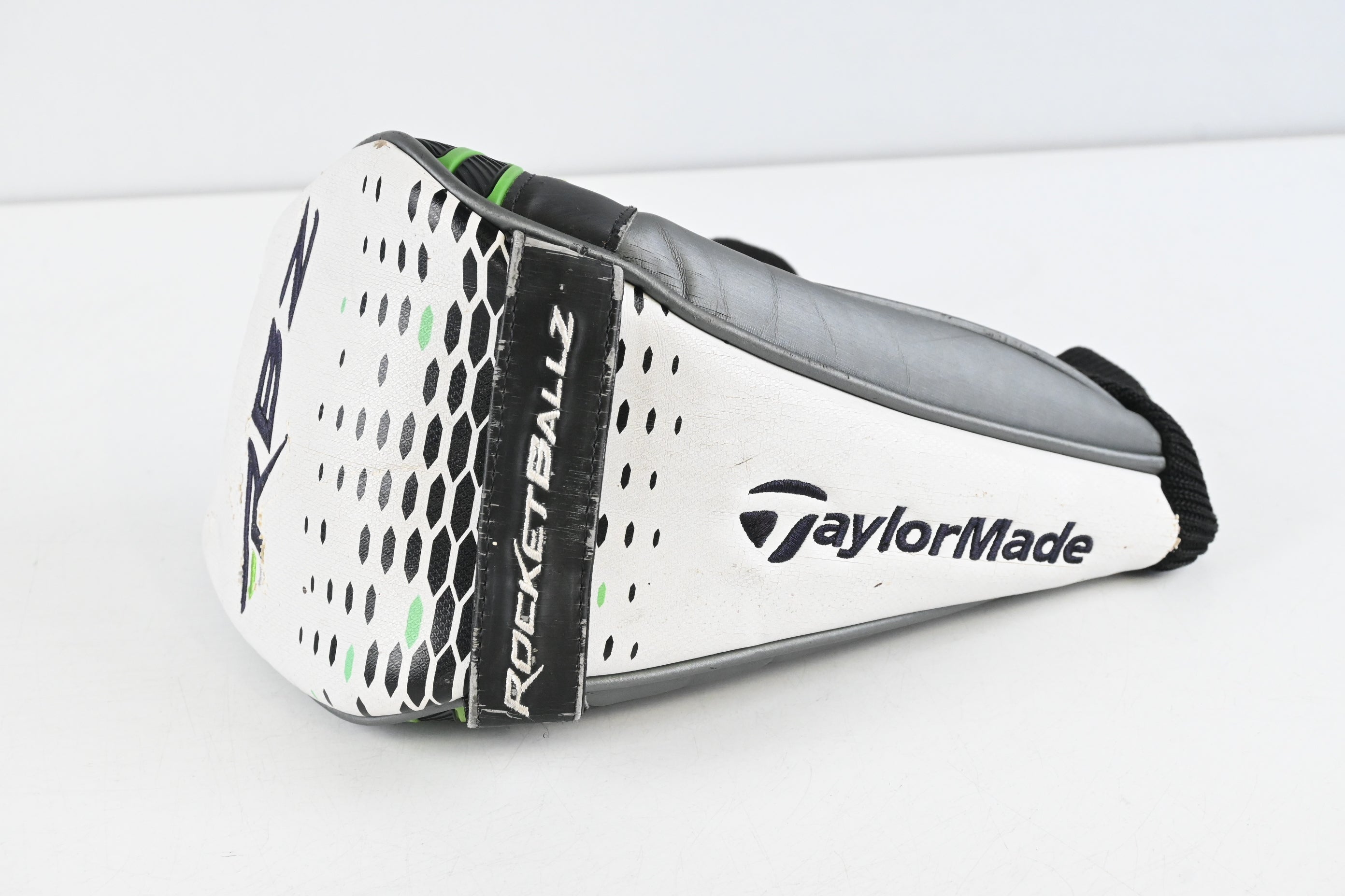 Taylormade RBZ Driver / 10.5 Degree / Regular Flex Matrix Ozik Xcon-5 Shaft