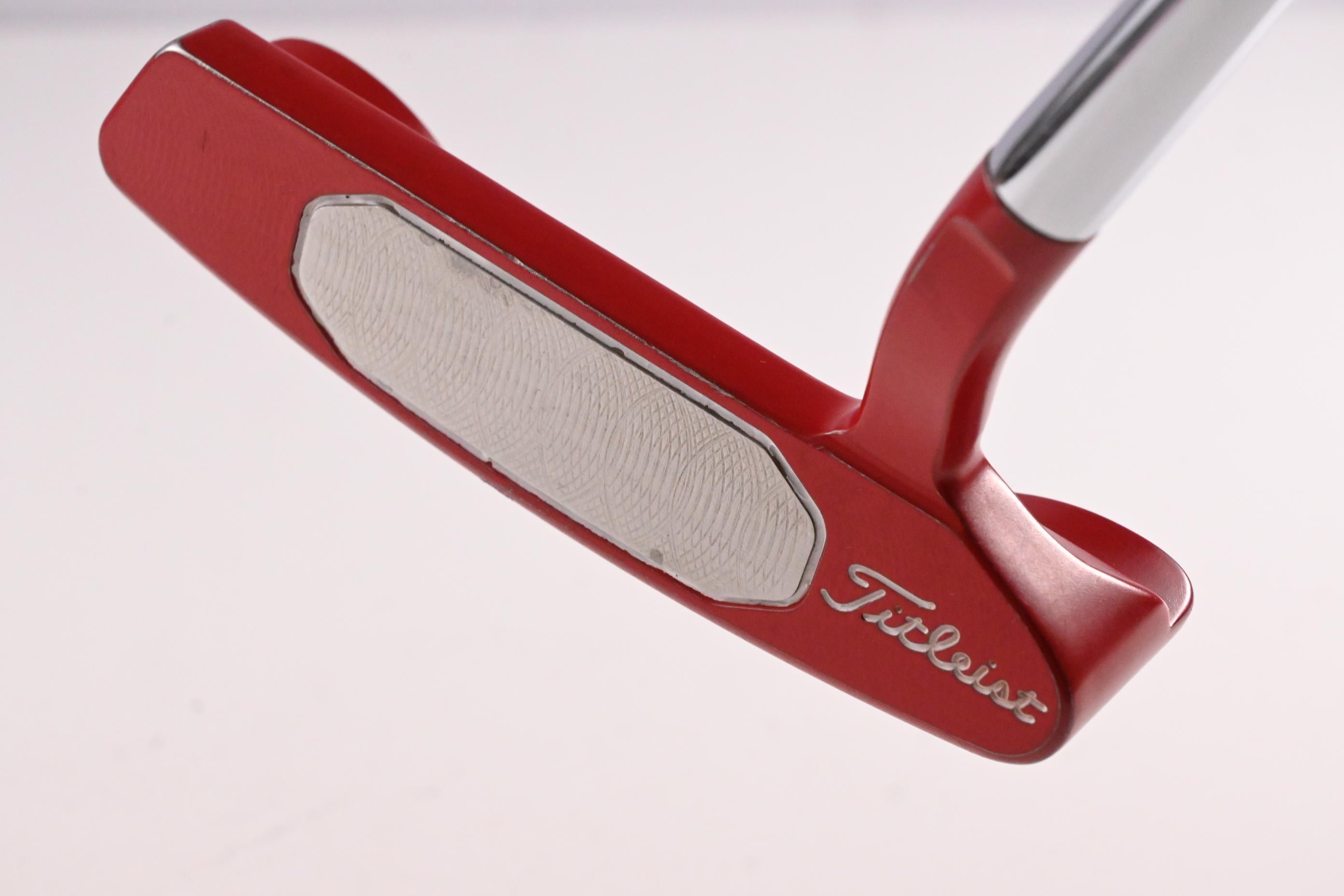 Scotty Cameron Studio Stainless Newport 1.5 Red Putter / 32 Inch