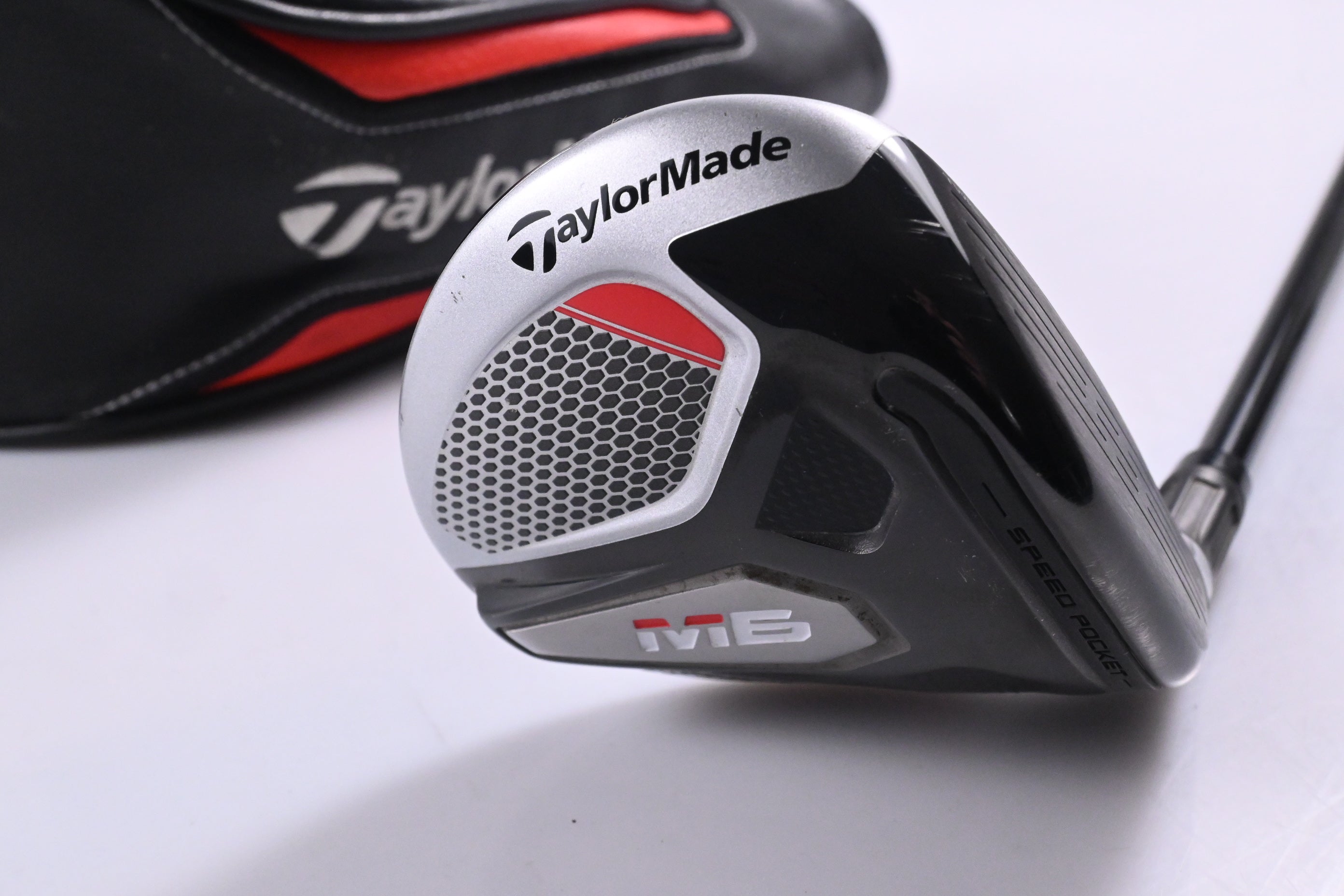 Taylormade M6 D-Type #5 Wood / 19 Degree / Regular Flex Fujikura Atmos Orange 5