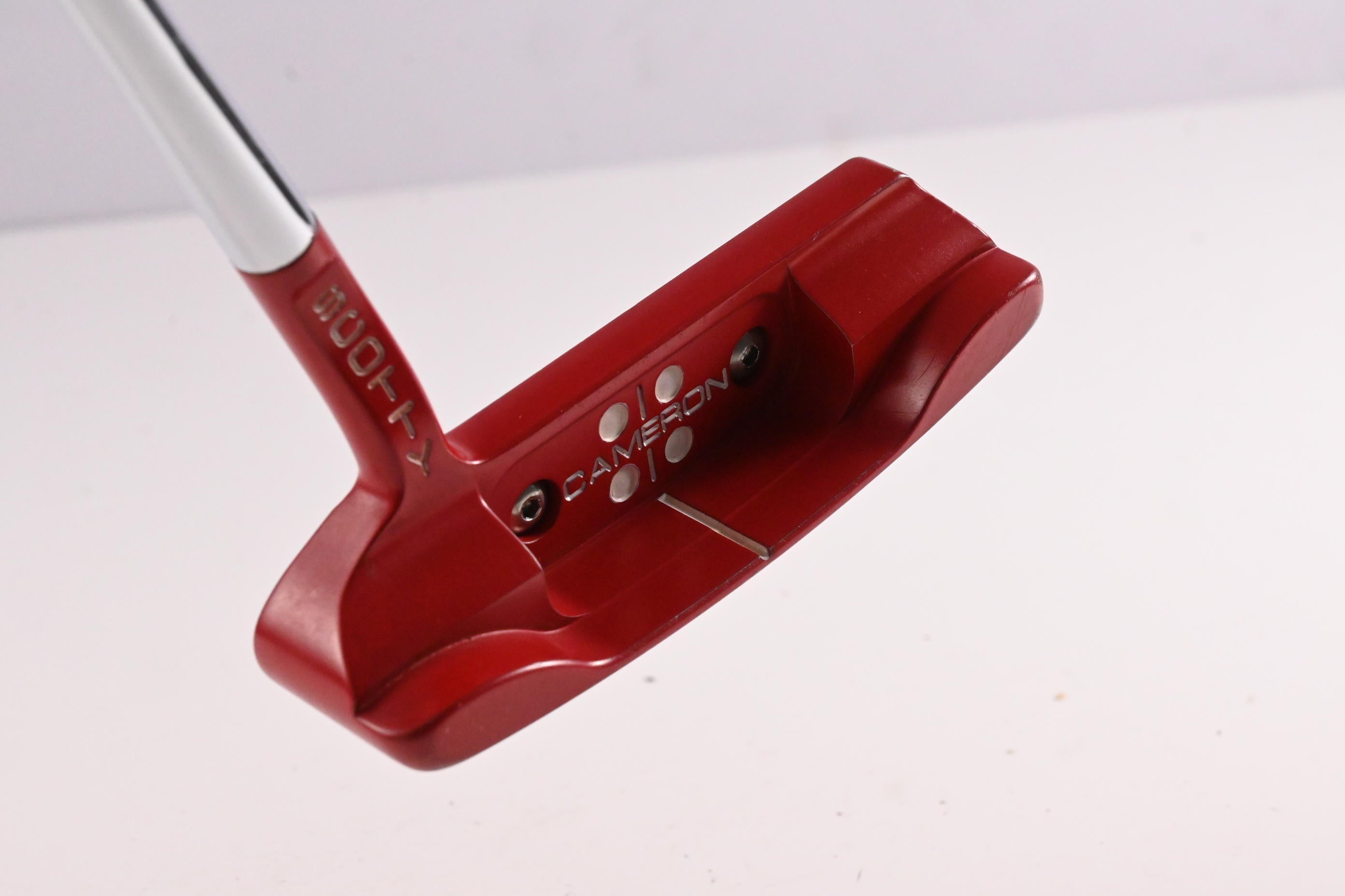 Scotty Cameron Studio Stainless Newport 1.5 Red Putter / 32 Inch