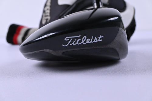 Titleist 910 D2 Driver / 9.5 Degree / Stiff Flex Aldila RIP Alpha 60 Shaft