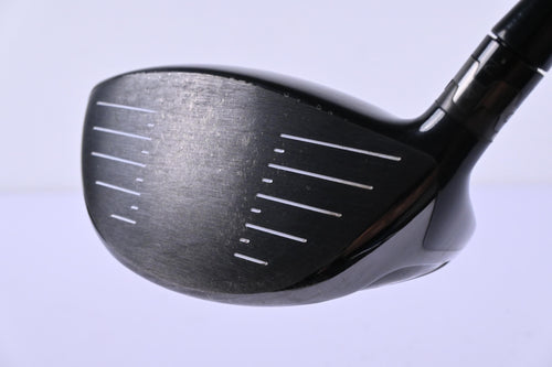 Titleist 910 D2 Driver / 9.5 Degree / Stiff Flex Aldila RIP Alpha 60 Shaft