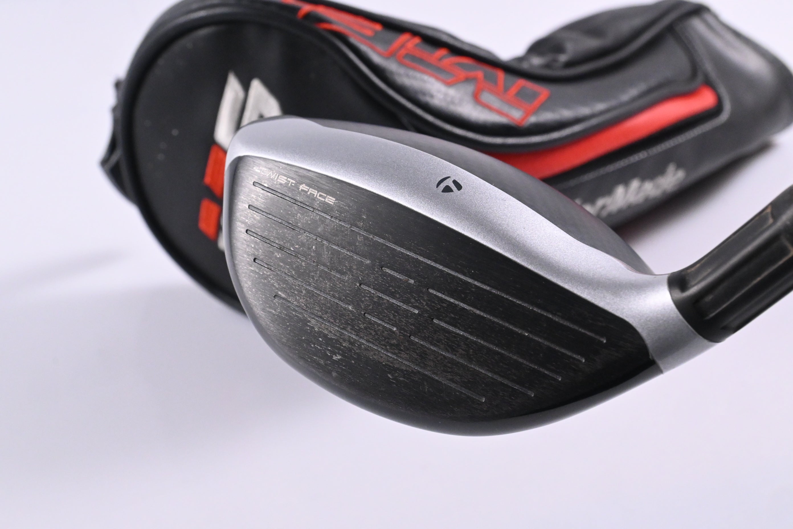 Taylormade M6 D-Type #5 Wood / 19 Degree / Regular Flex Fujikura Atmos Orange 5