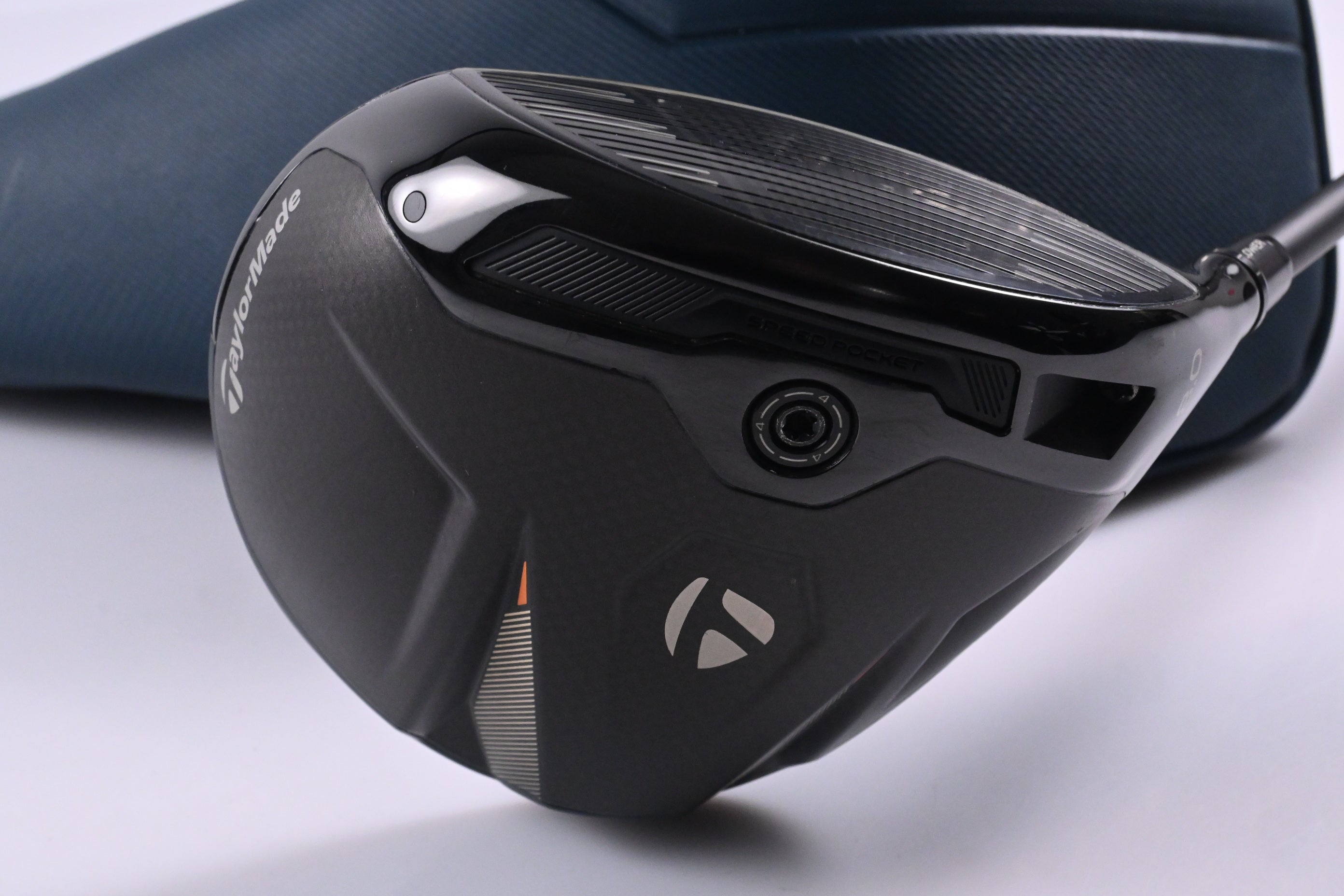 Taylormade Qi4D LS Driver / 8 Degree / X-Flex Kai'li White DarkWave 70 Shaft