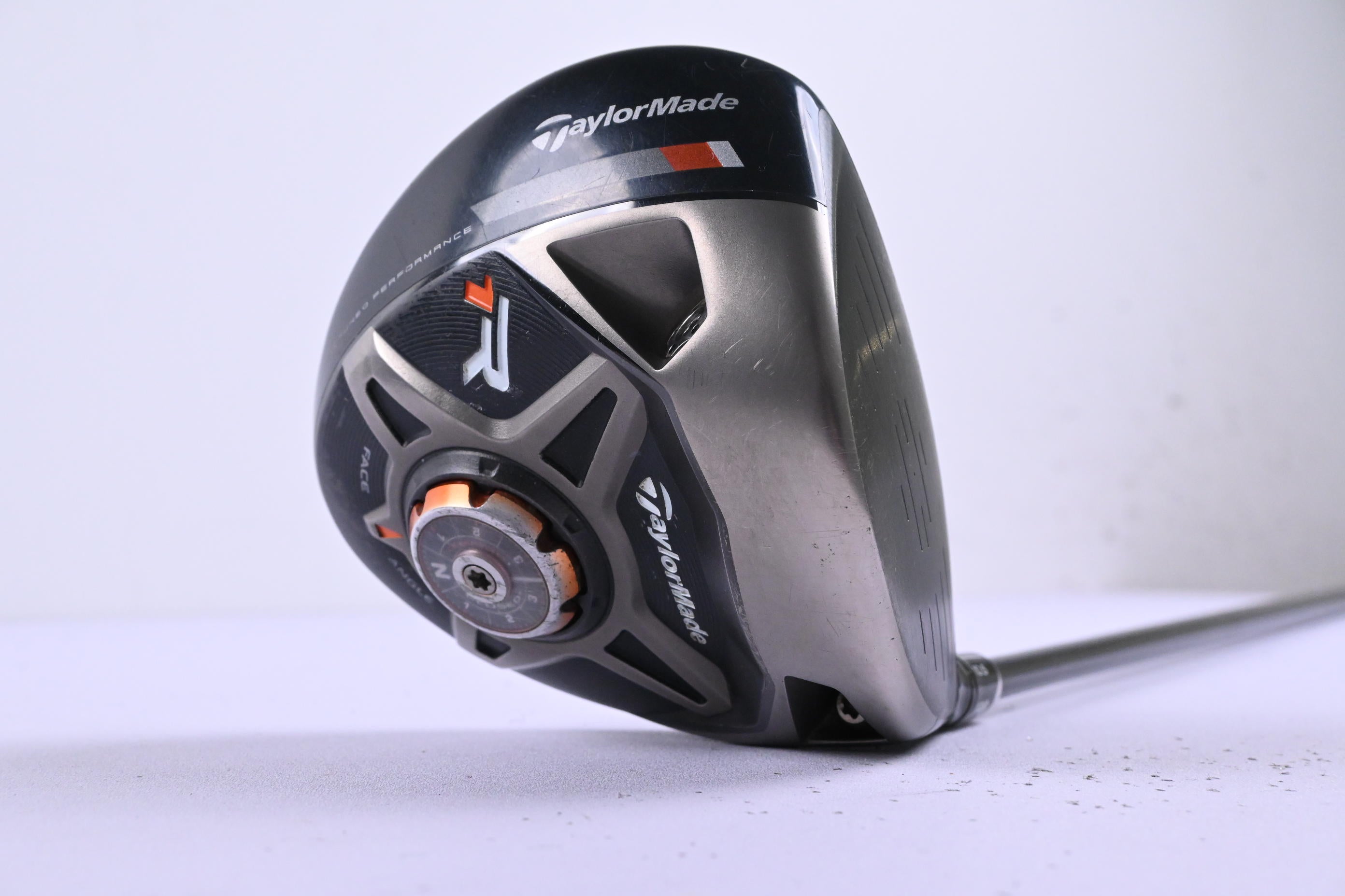 Taylormade R1 Black Driver / 10.5 Degree / Stiff Flex Aldila RIP Phenom 55 Shaft