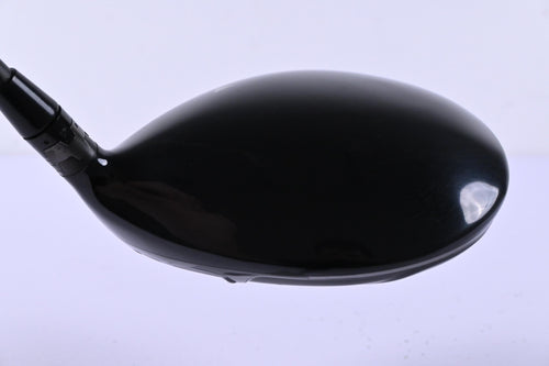 Titleist 910 D2 Driver / 9.5 Degree / Stiff Flex Aldila RIP Alpha 60 Shaft