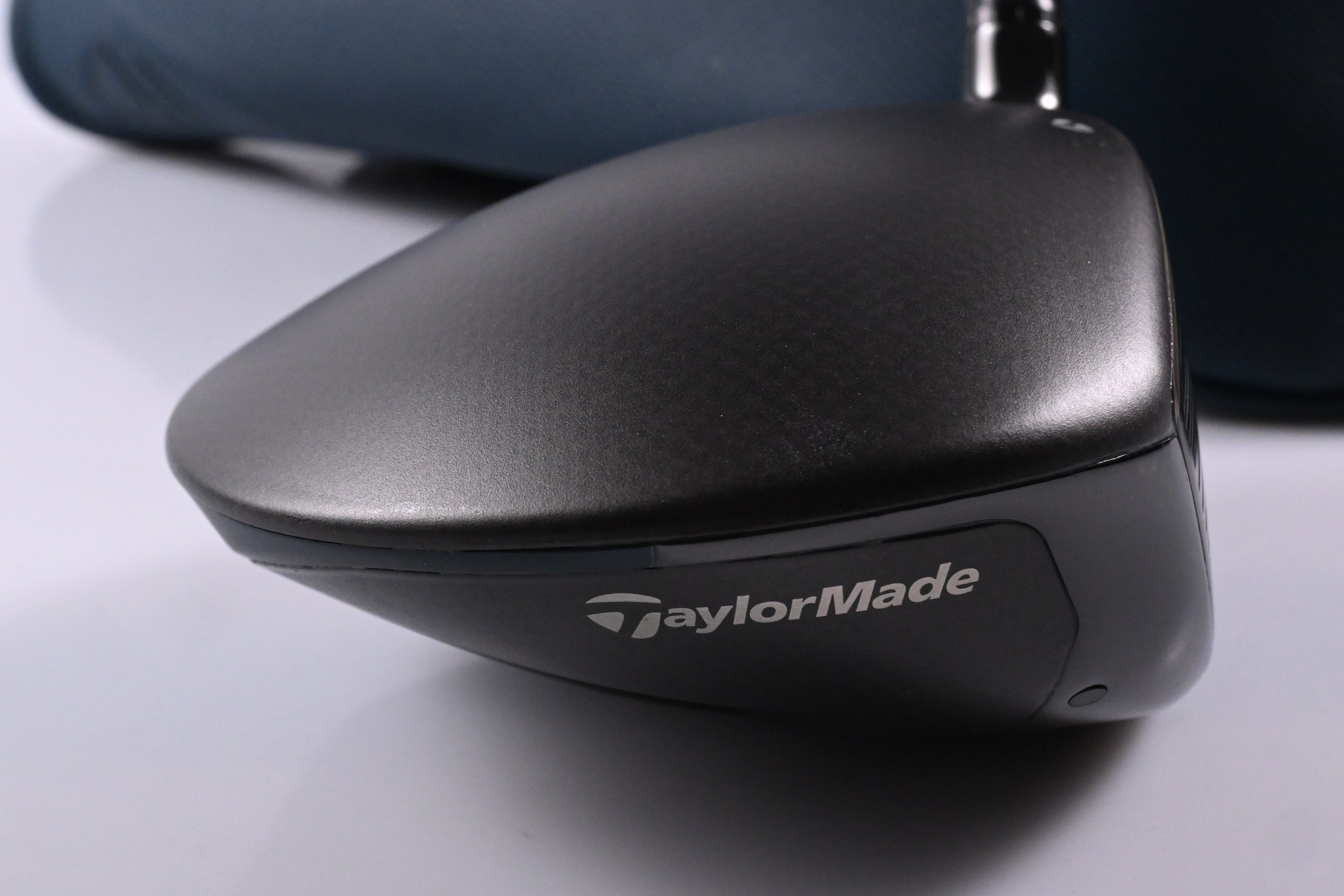 Taylormade Qi4D LS Driver / 8 Degree / X-Flex Kai'li White DarkWave 70 Shaft