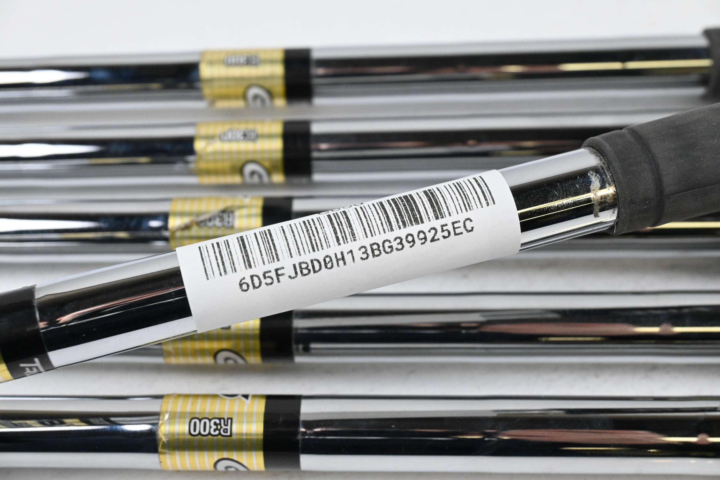 Miura CB-3001 / 5-PW / Regular Flex Gold Series 85 R300 Steel Shafts
