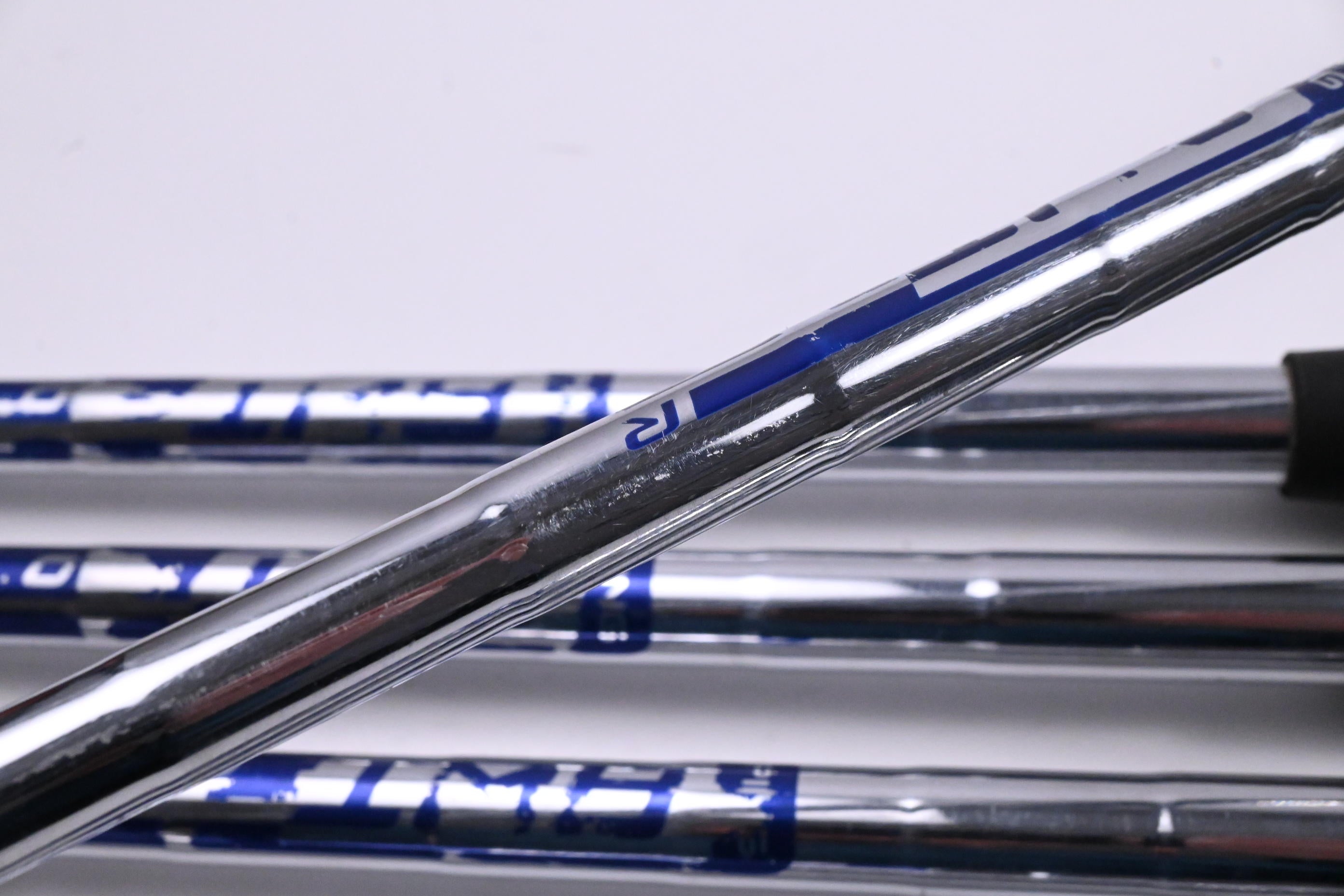 Ping G400 Irons / 4-PW / Orange Dot / Regular Flex Ping AWT 2.0 Shafts