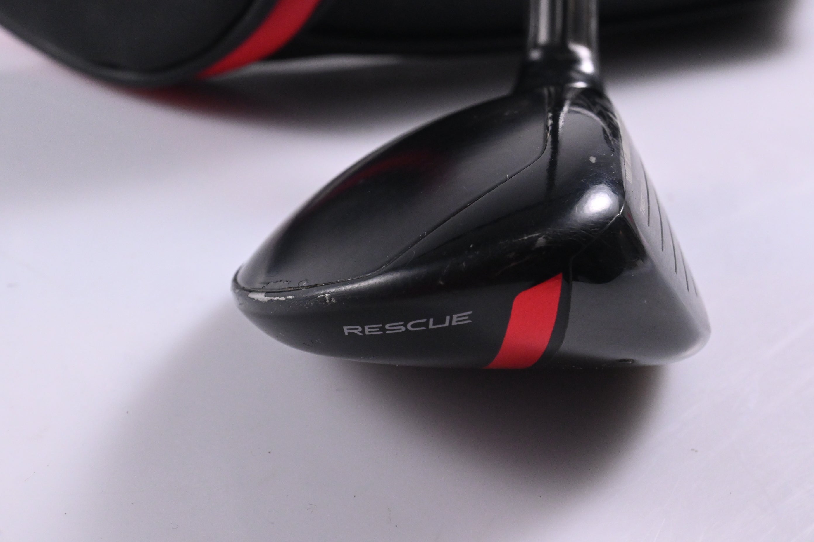 Taylormade Stealth #6 Hybrid / 28 Degree / Regular Flex Fujikura Ventus Red 6