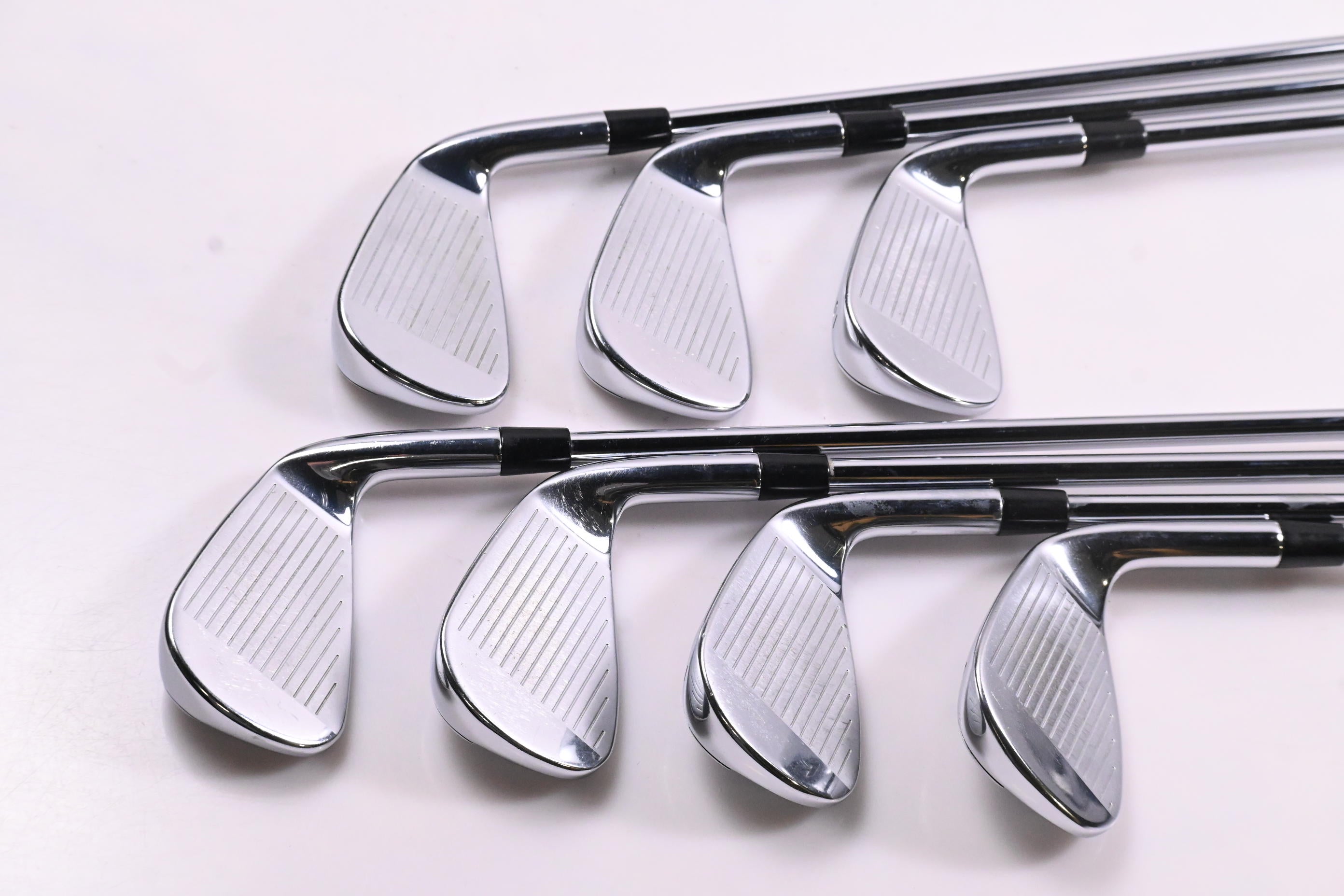 Left Hand Callaway Rogue ST Pro Irons / 4-PW / Stiff Flex Rifle Tour Flighted