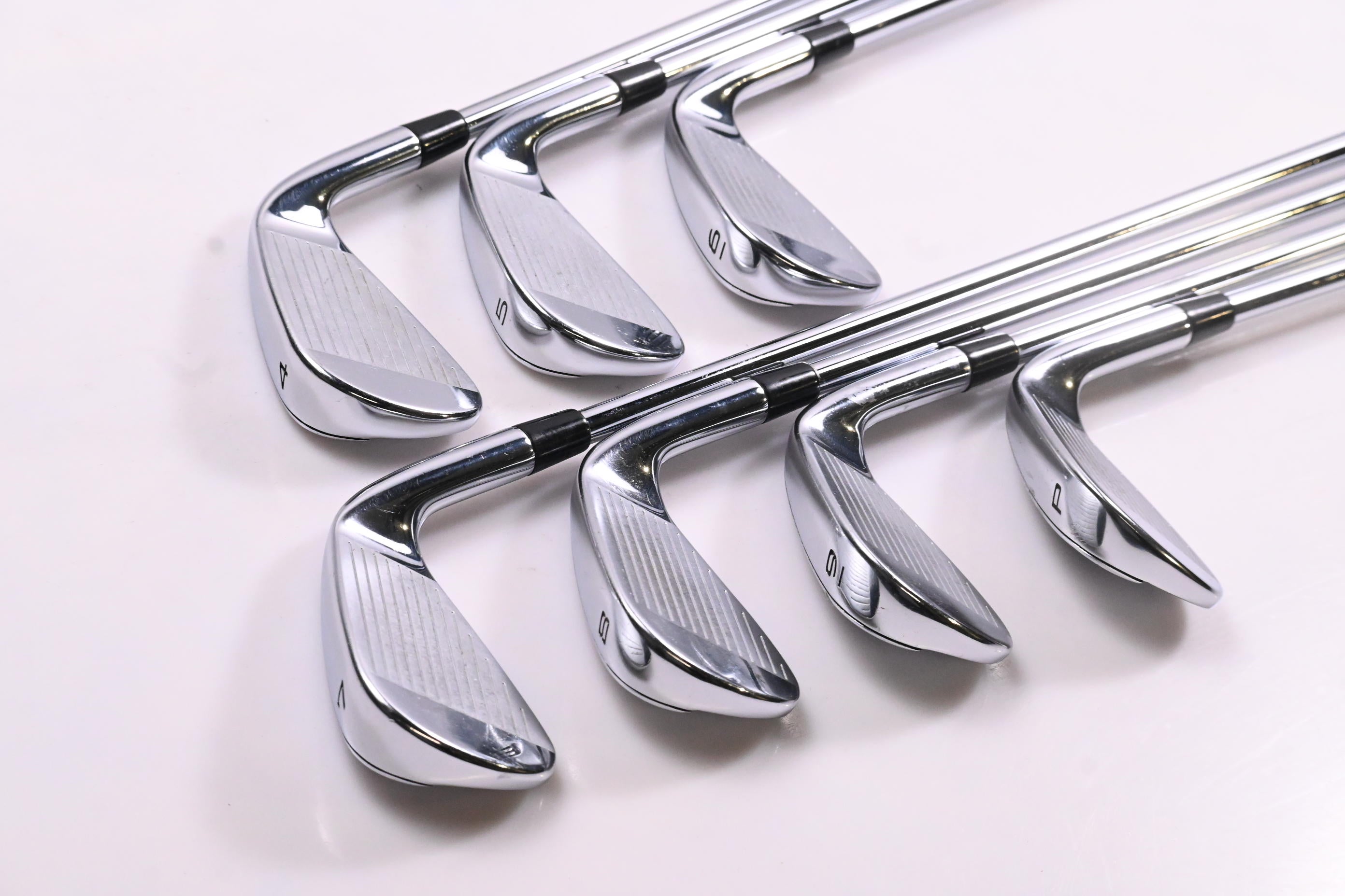 Left Hand Callaway Rogue ST Pro Irons / 4-PW / Stiff Flex Rifle Tour Flighted