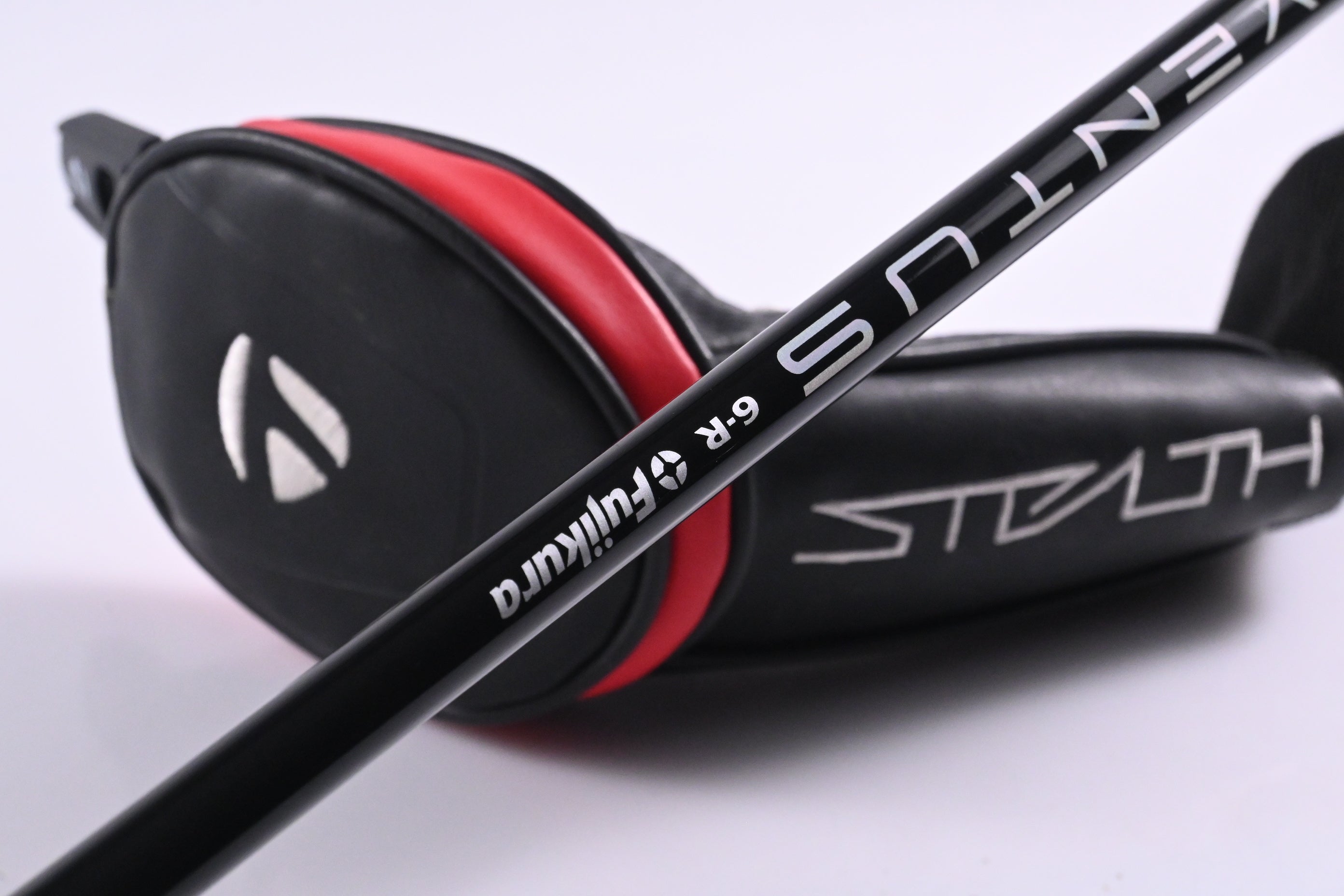 Taylormade Stealth #6 Hybrid / 28 Degree / Regular Flex Fujikura Ventus Red 6