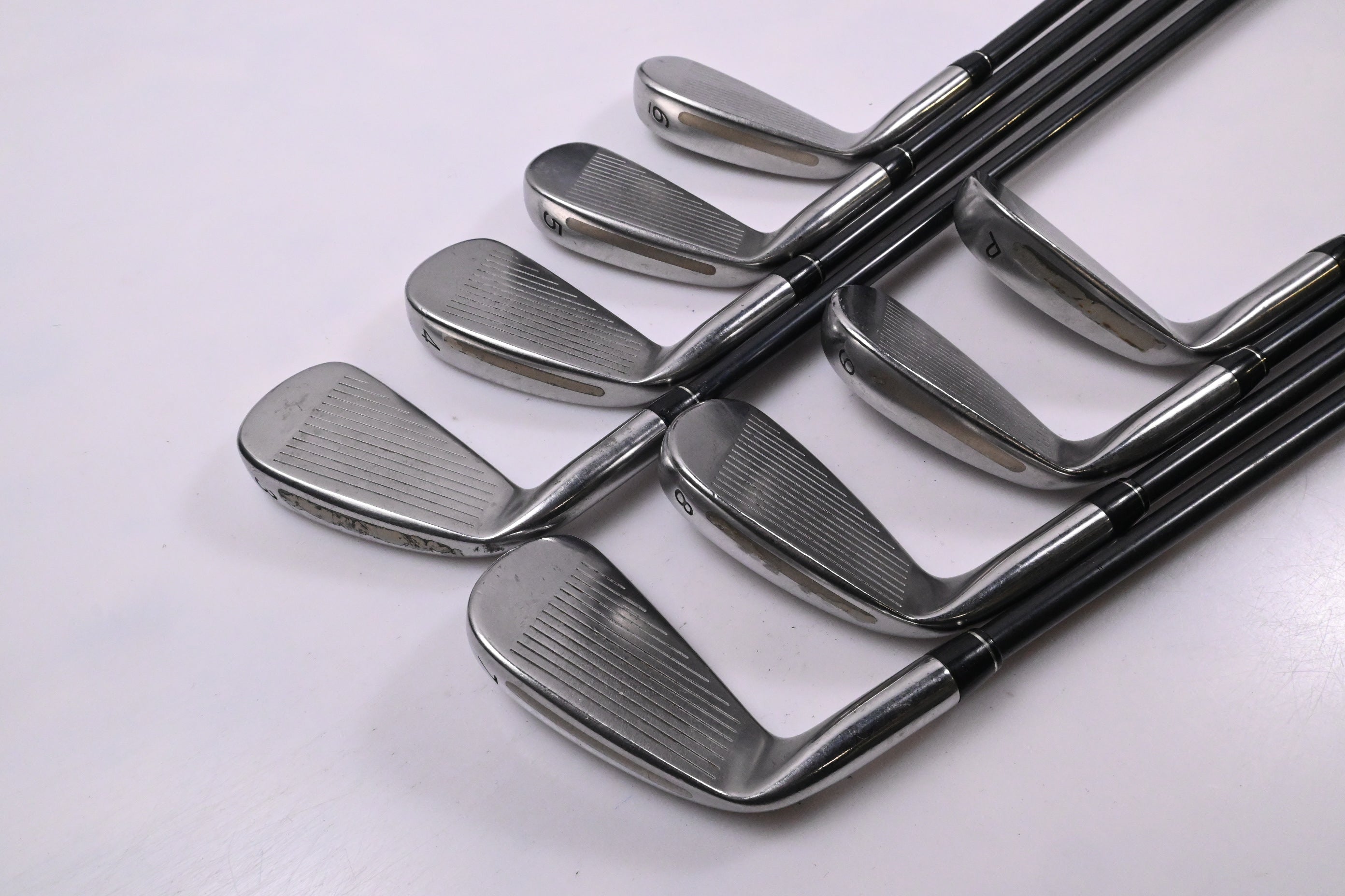 Taylormade 320 Steel Irons / 3-PW / Regular Flex Taylormade Lite 80 Shafts