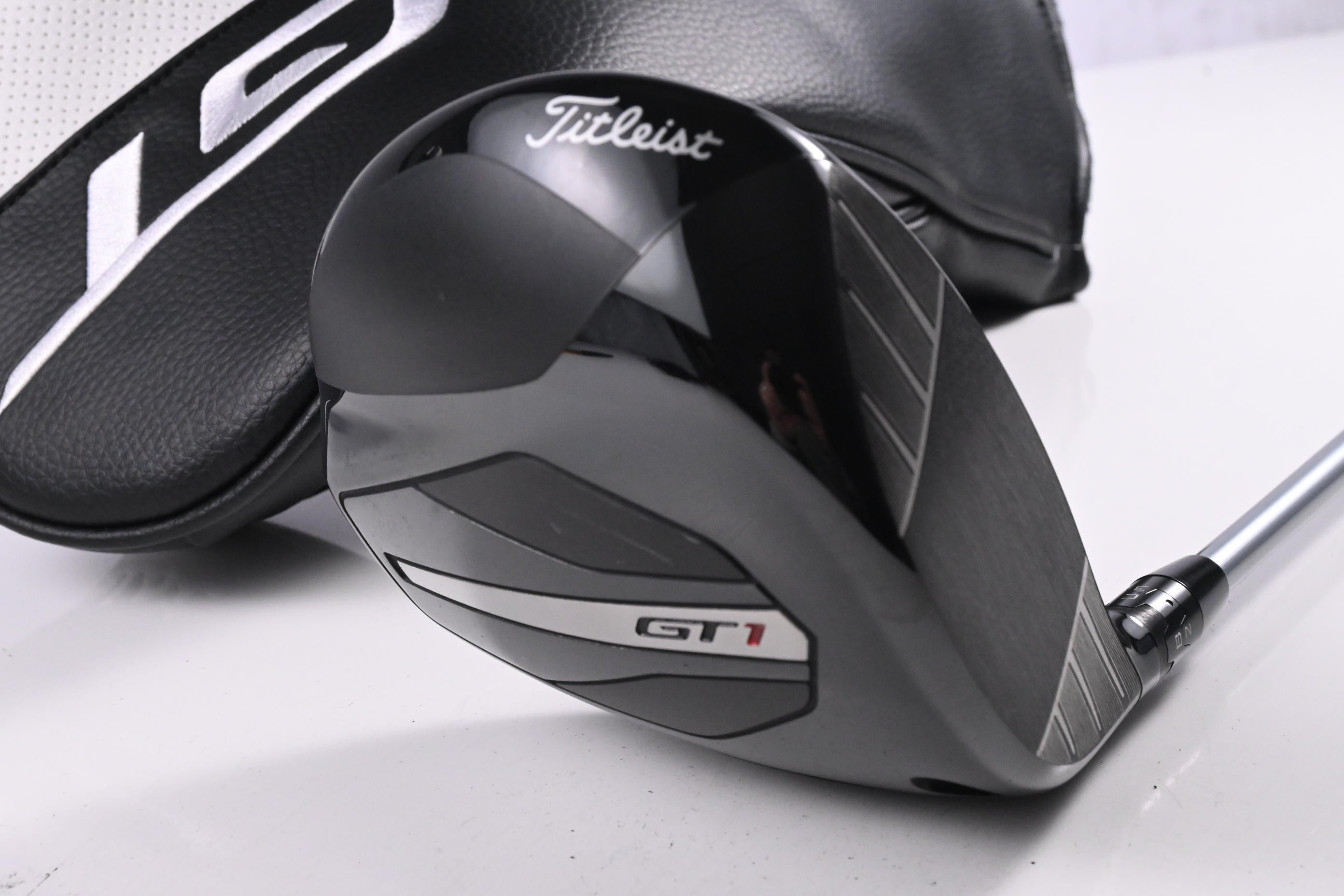 Titleist GT1 Driver / 10 Degree / Regular Flex Fujikura AirSpeeder 40 Shaft