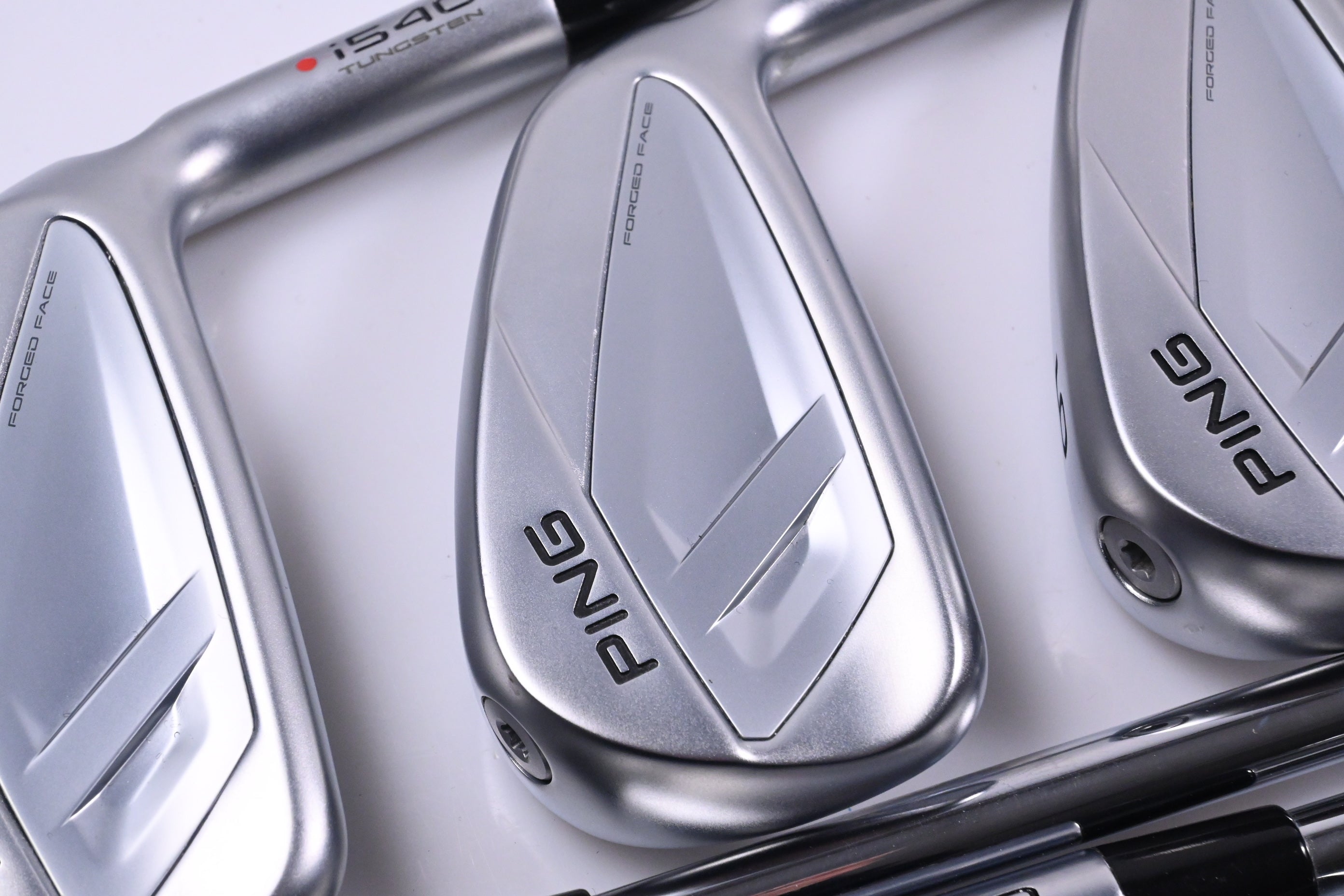 Ping i540 Irons / 4-PW / Red Dot / Regular Flex N.S.Pro Modus³ Tour 105 Shafts