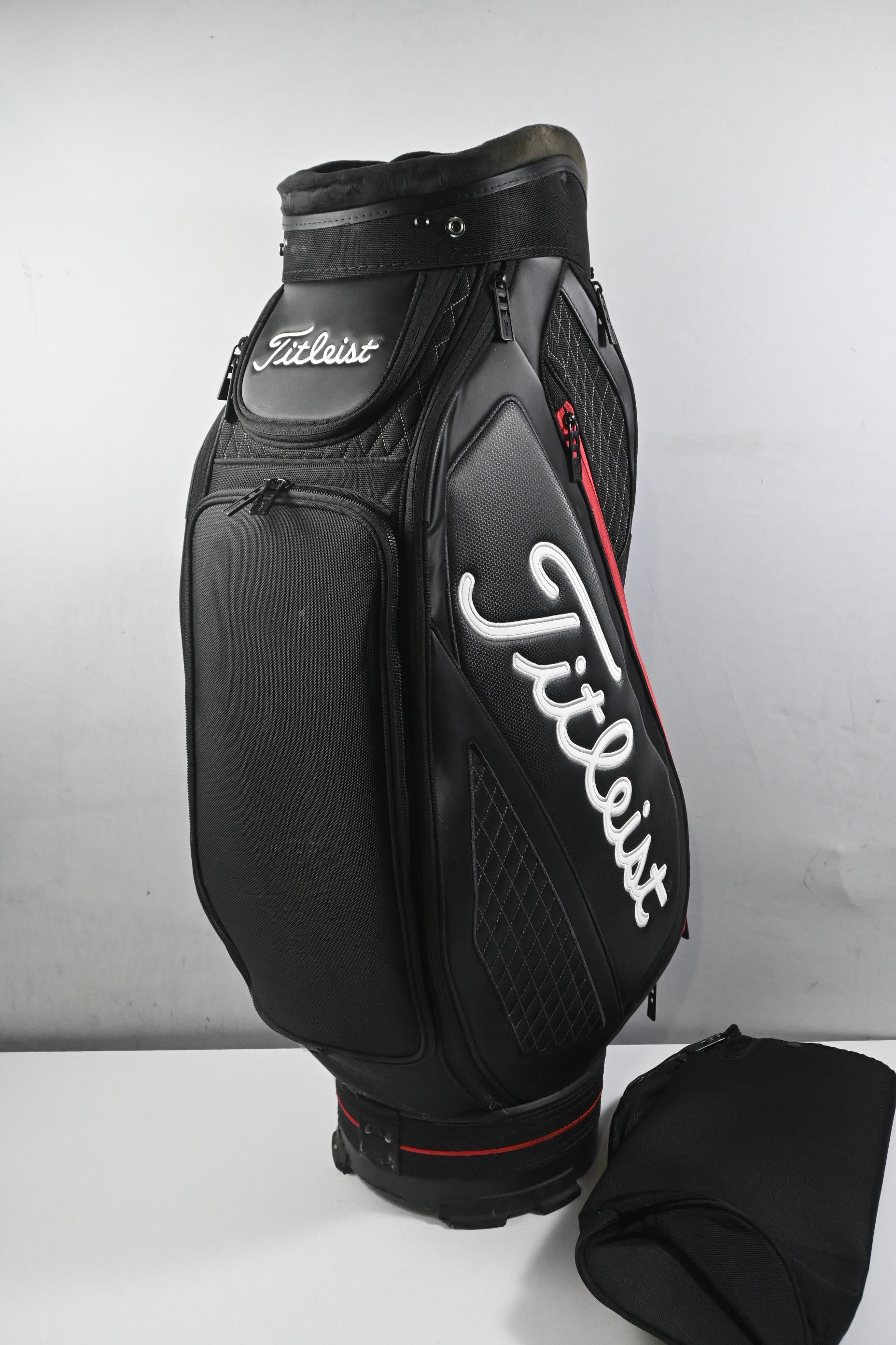 Titleist Cart Bag / 6-Way Divider / Black, White & Red
