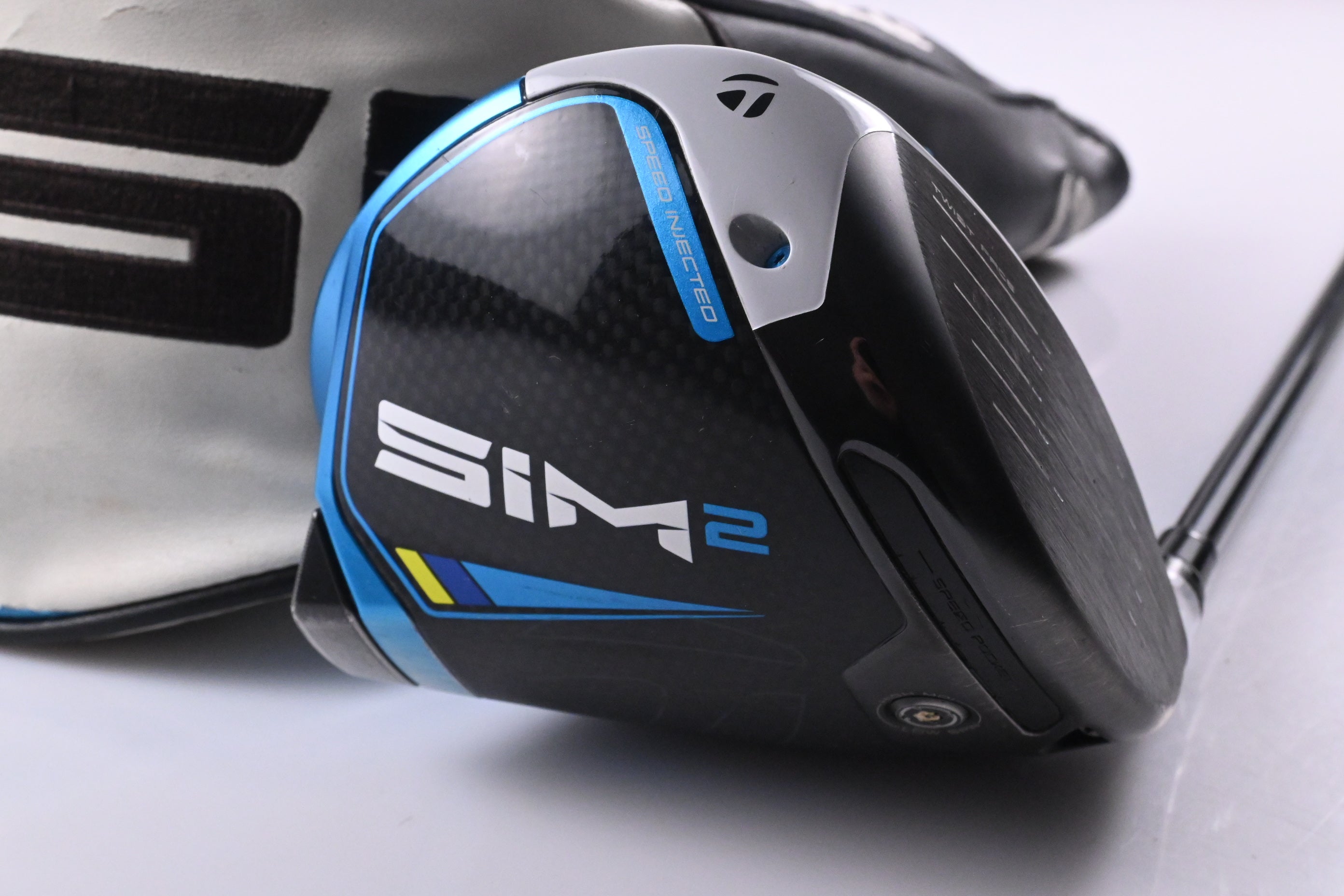 Taylormade SIM2 Driver / 9 Degree / Stiff Flex Fujikura Atmos Black 6 Shaft