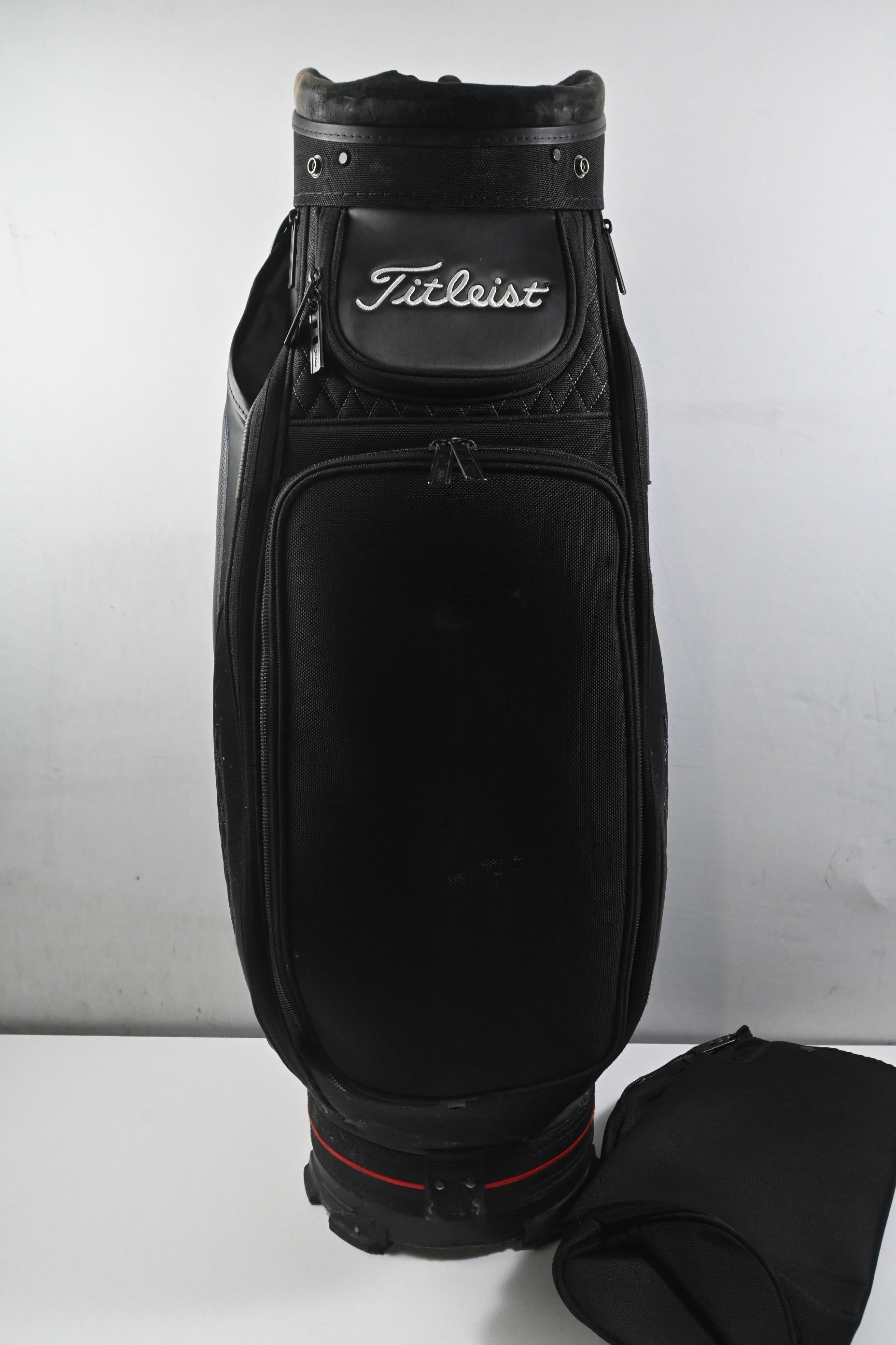 Titleist Cart Bag / 6-Way Divider / Black, White & Red