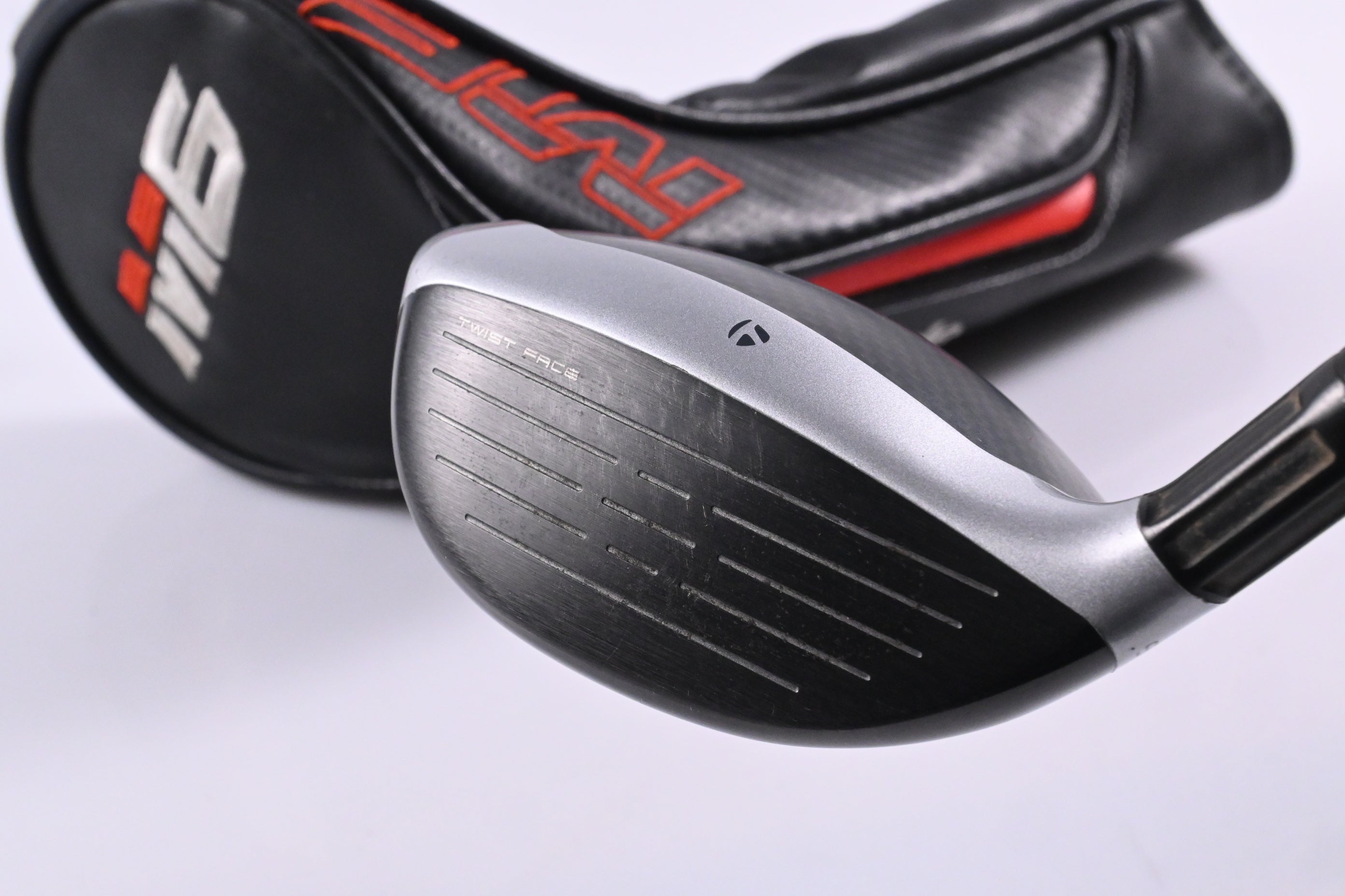 Taylormade M6 D-Type #3 Wood / 16 Degree / Regular Flex Fujikura Atmos Orange 5