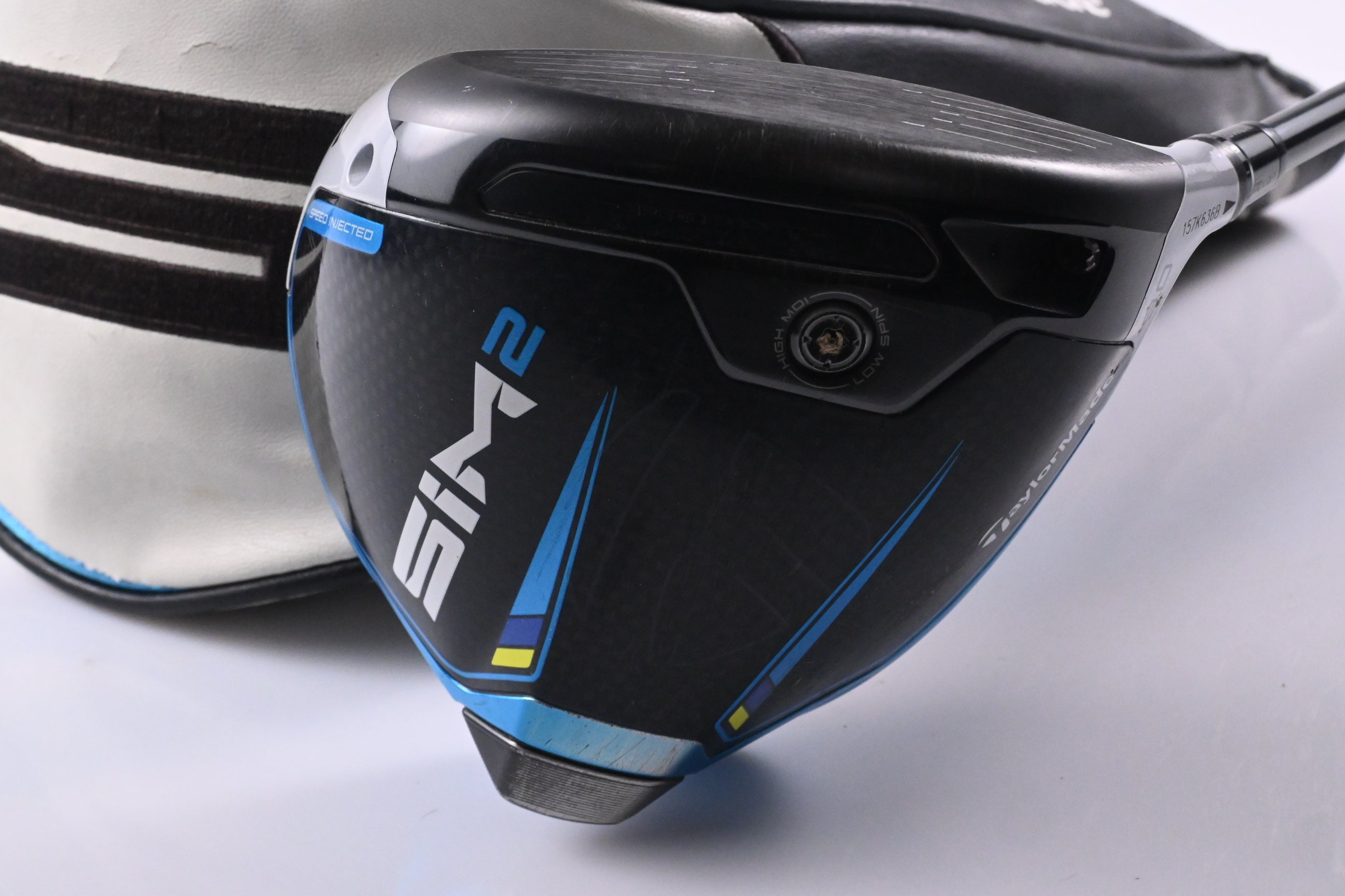 Taylormade SIM2 Driver / 9 Degree / Stiff Flex Fujikura Atmos Black 6 Shaft