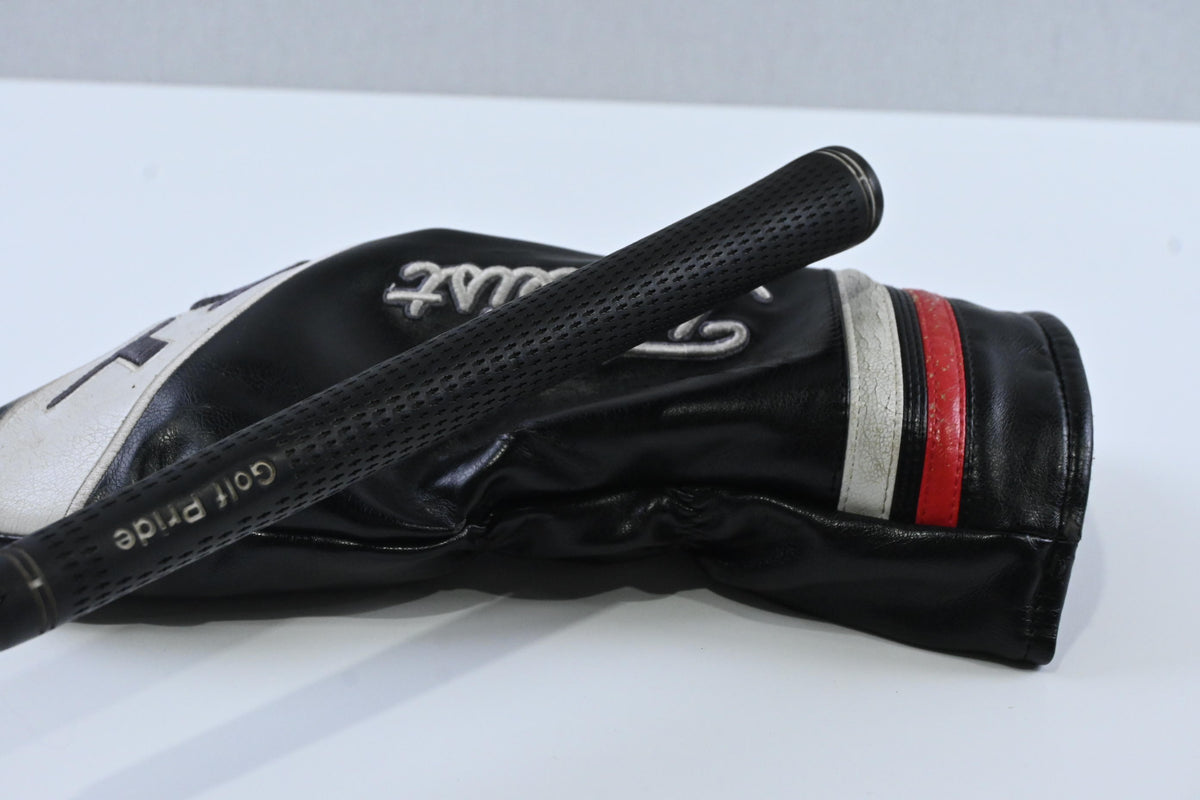 Left Hand Titleist TS2 Driver / 10.5 Degree / Regular Flex Fubuki MV Series 45