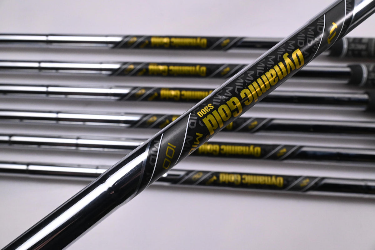 Mizuno JPX 925 Hot Metal Pro Irons / 4-PW / Stiff Flex Dynamic Gold Mid 100 S300