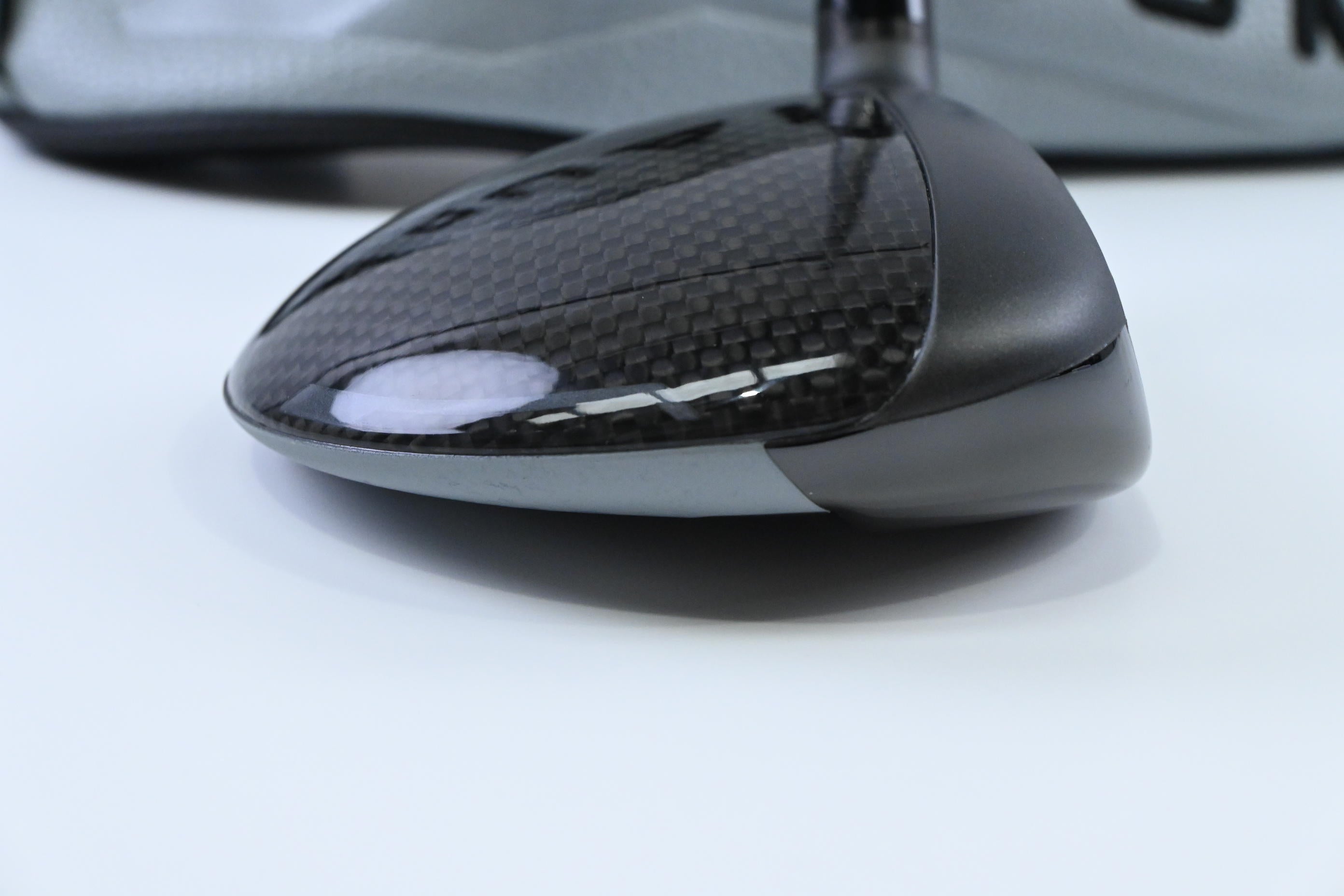 Callaway Quantum Max D #5 Wood / 18 Degree / Regular Flex Denali Frost Silver 60