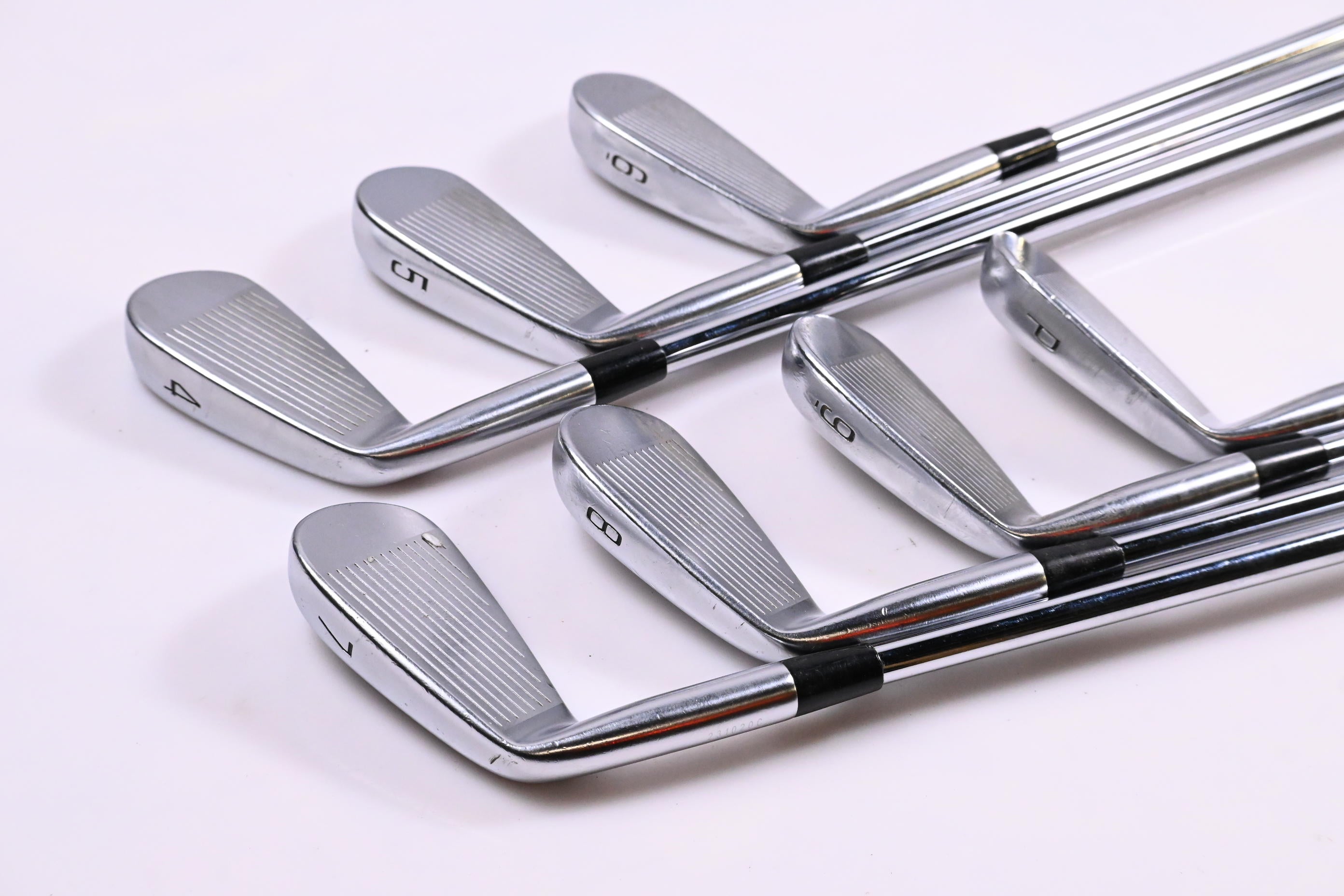 Mizuno JPX 921 Tour Irons / 4-PW / Stiff Flex Project X Steel Shafts