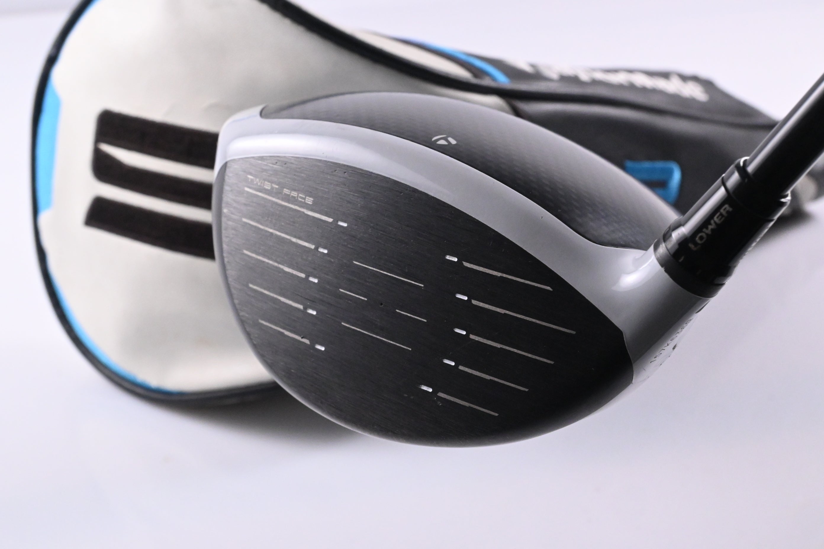 Taylormade SIM2 Driver / 9 Degree / Stiff Flex Fujikura Atmos Black 6 Shaft