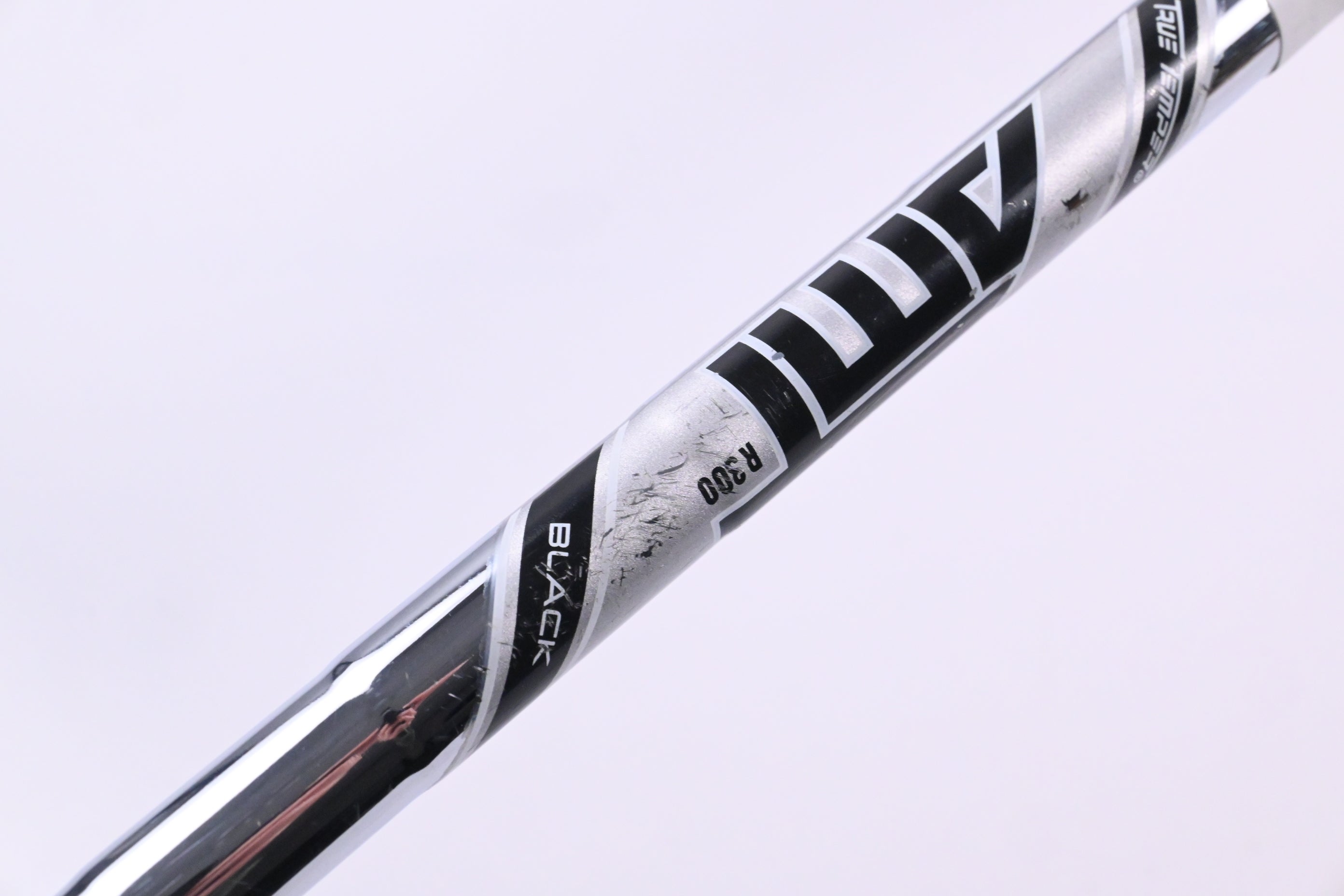 Cleveland RTX ZipCore Lob Wedge / 60 Degree / Regular Flex AMT Black R300 Shaft