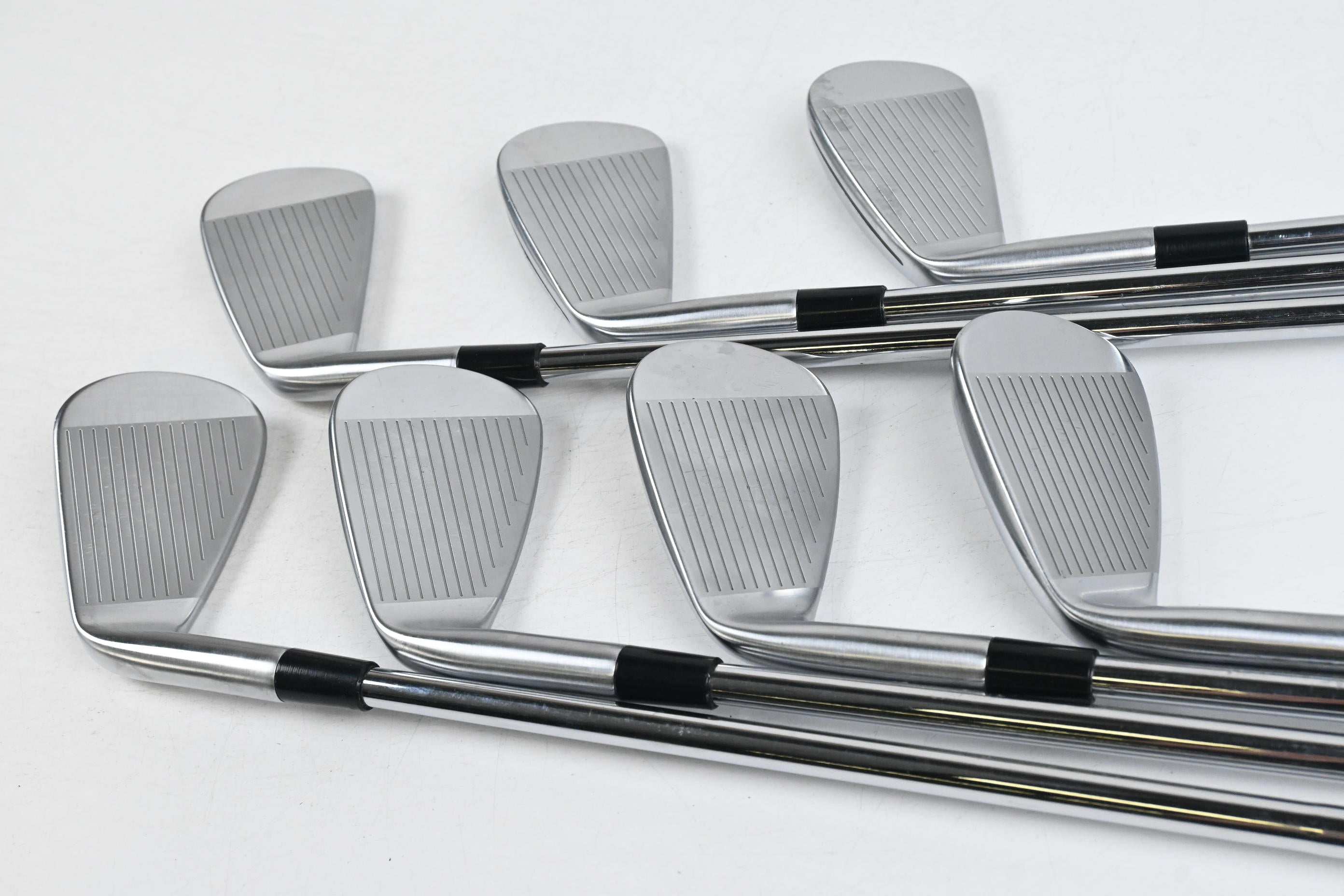 Taylormade P790 2025 Irons / 5-PW+GW / Regular Flex N.S.Pro 950GH Neo
