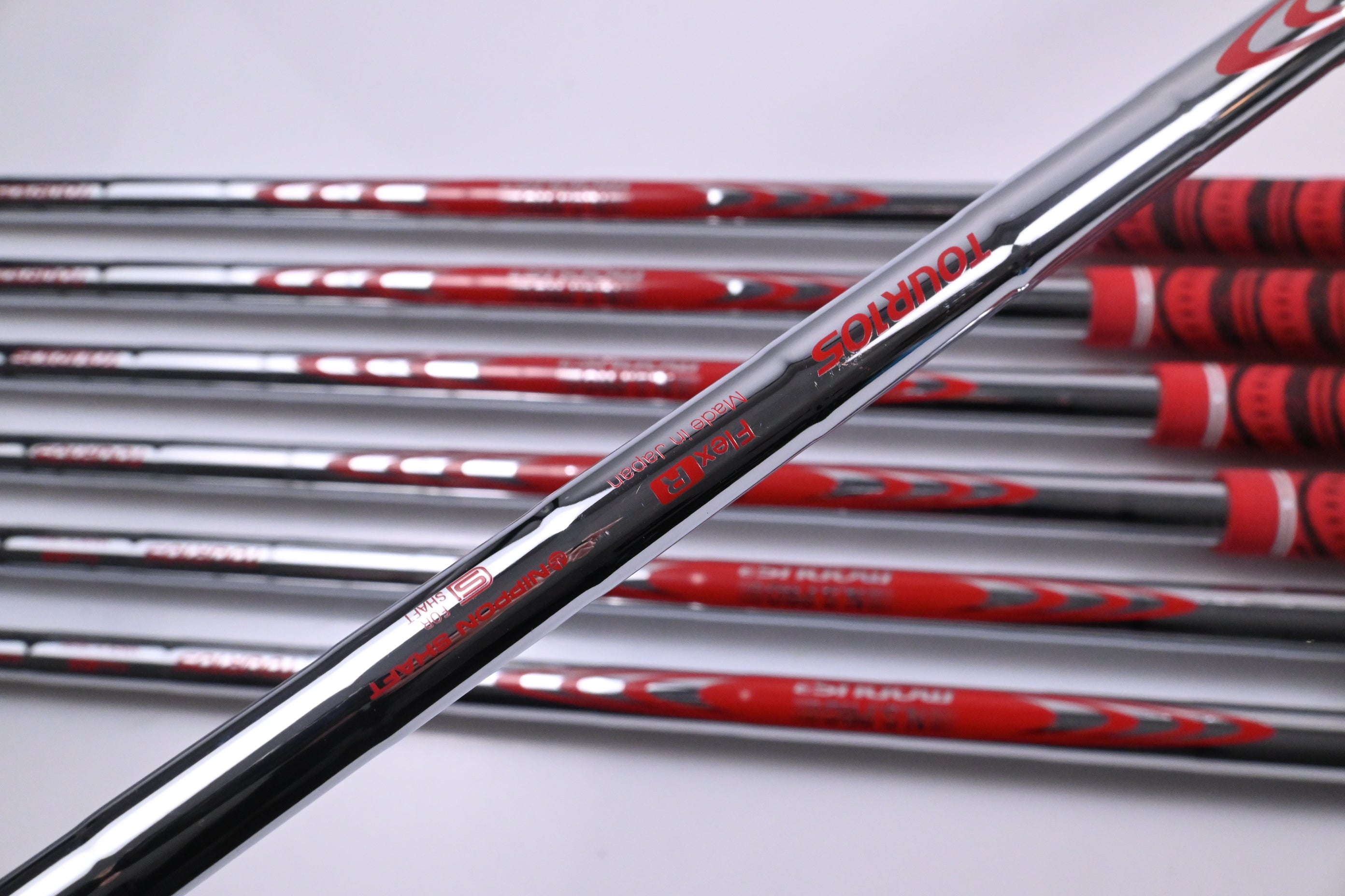 Ping i540 Irons / 4-PW / Red Dot / Regular Flex N.S.Pro Modus³ Tour 105 Shafts