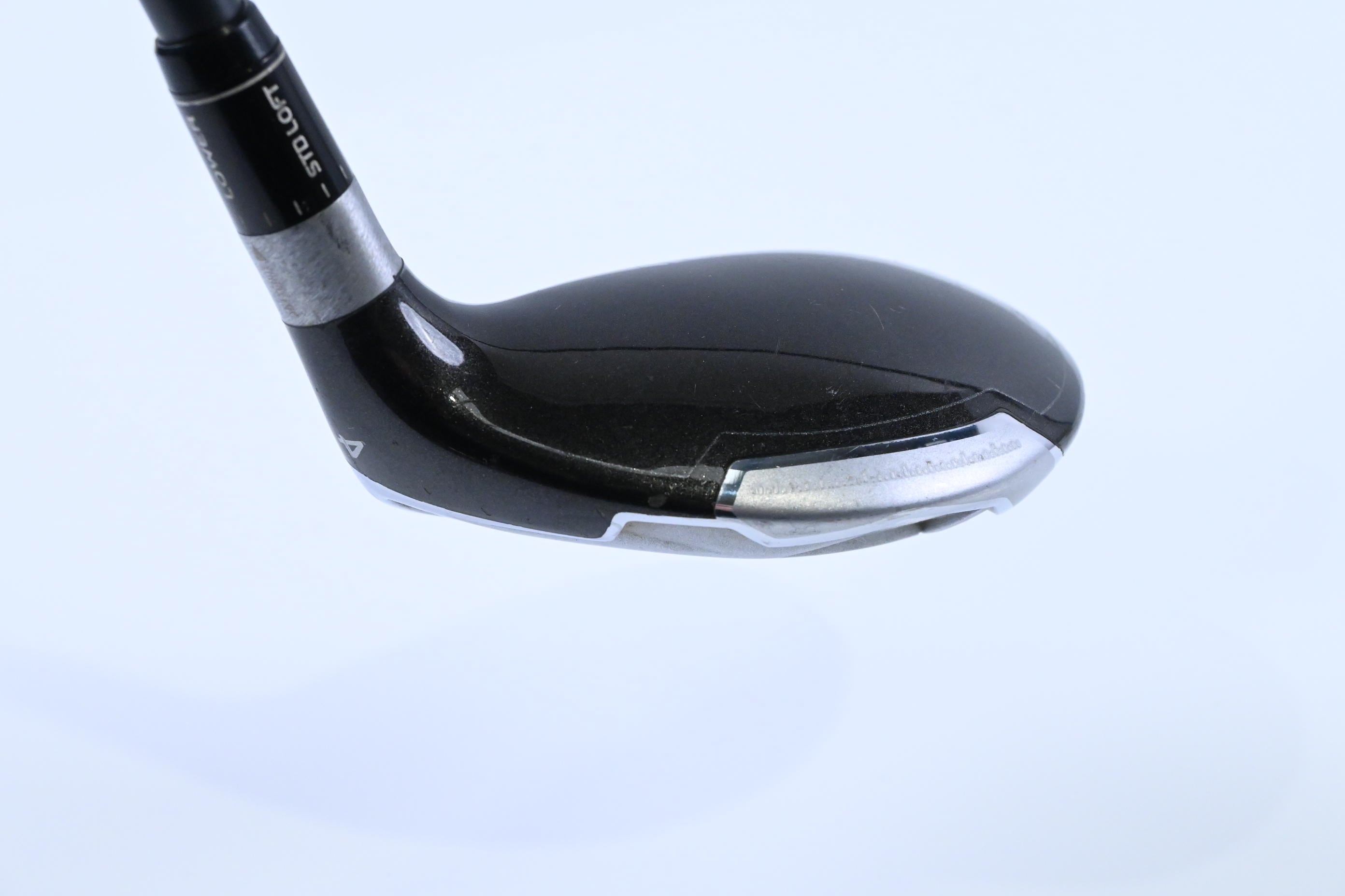 Taylormade SLDR #4 Hybrid / 21 Degree / Regular Flex Fujikura Speeder 82 Shaft