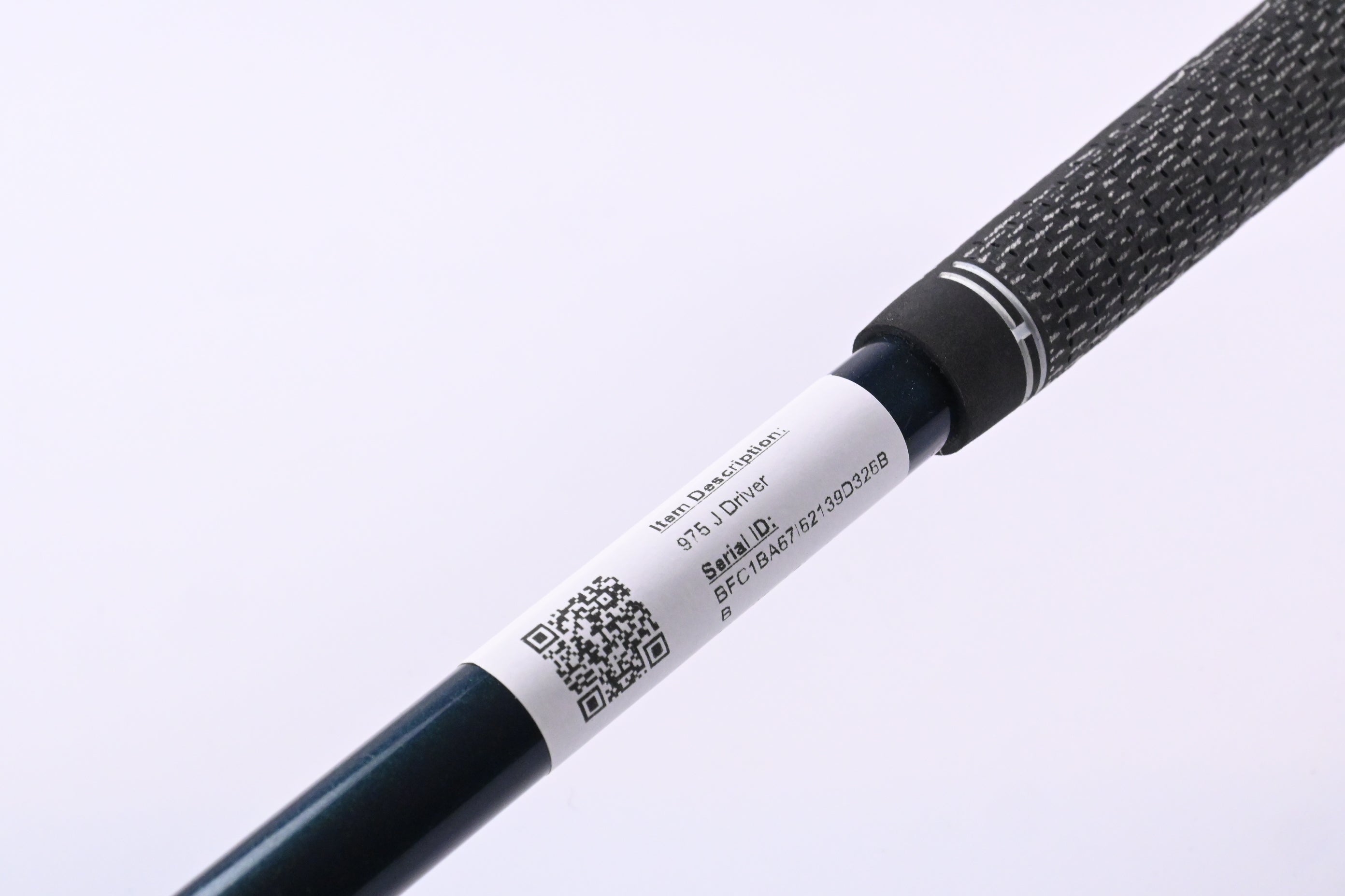 Titleist 975 J-VS Driver / 8.5 Degree / X-Flex Graphite Design YS-7 Shaft