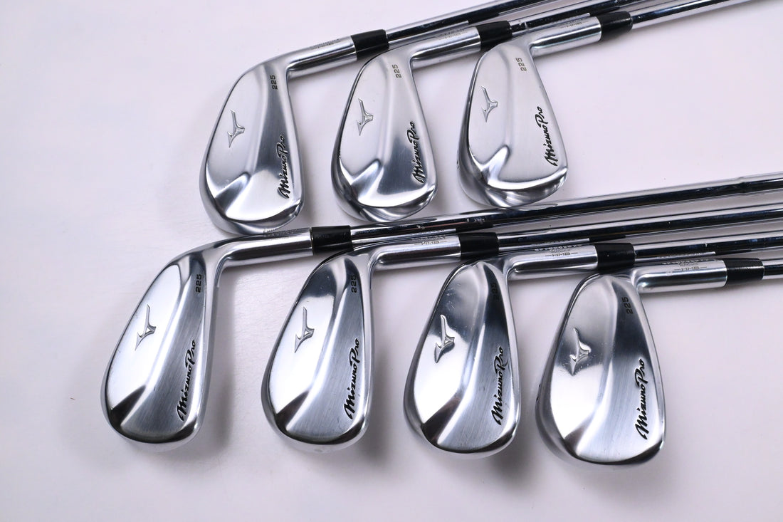 Mizuno Pro 225 Irons / 4-PW / Regular Flex Dynamic Gold Mid 100 R300 Shafts