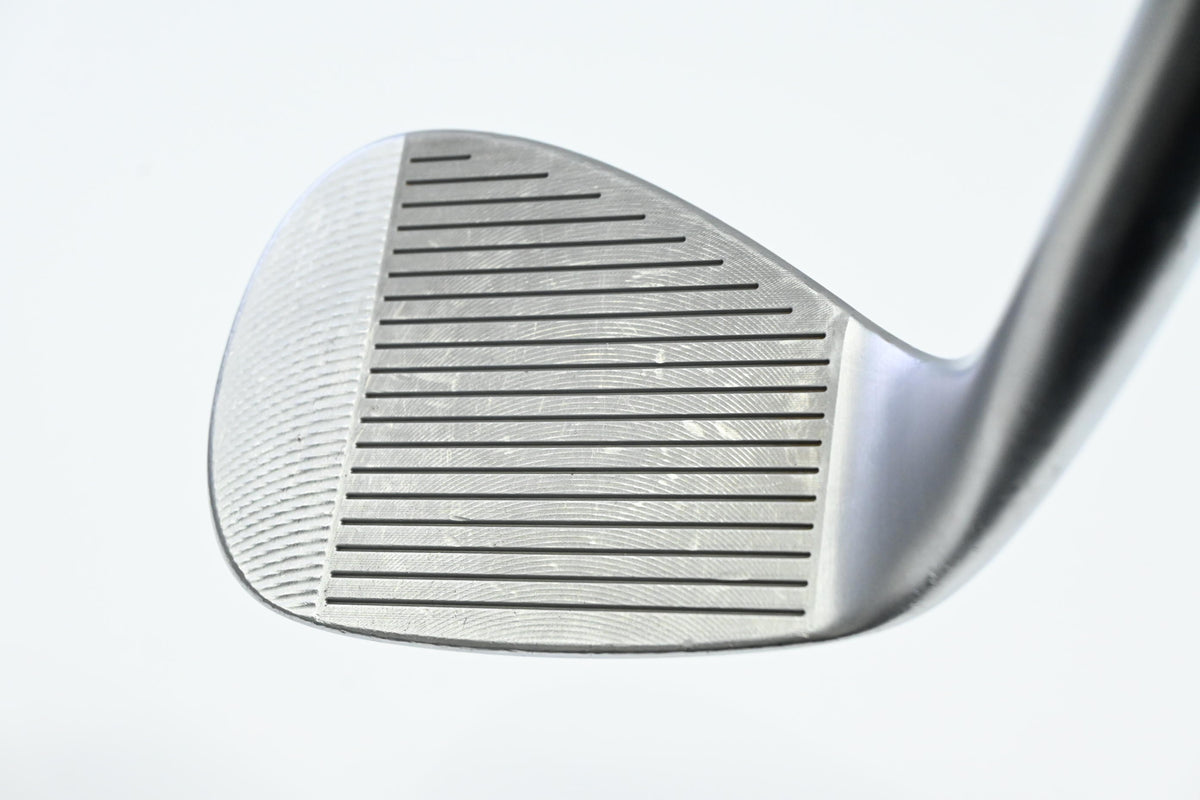 Cleveland RTX 6 Zipcore Sand Wedge / 56 Degree / Wedge Flex Dynamic Gold Spinner