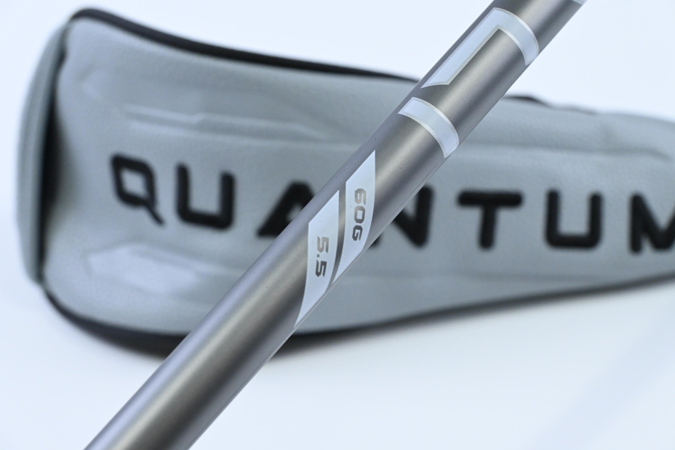 Callaway Quantum Max D #5 Wood / 18 Degree / Regular Flex Denali Frost Silver 60