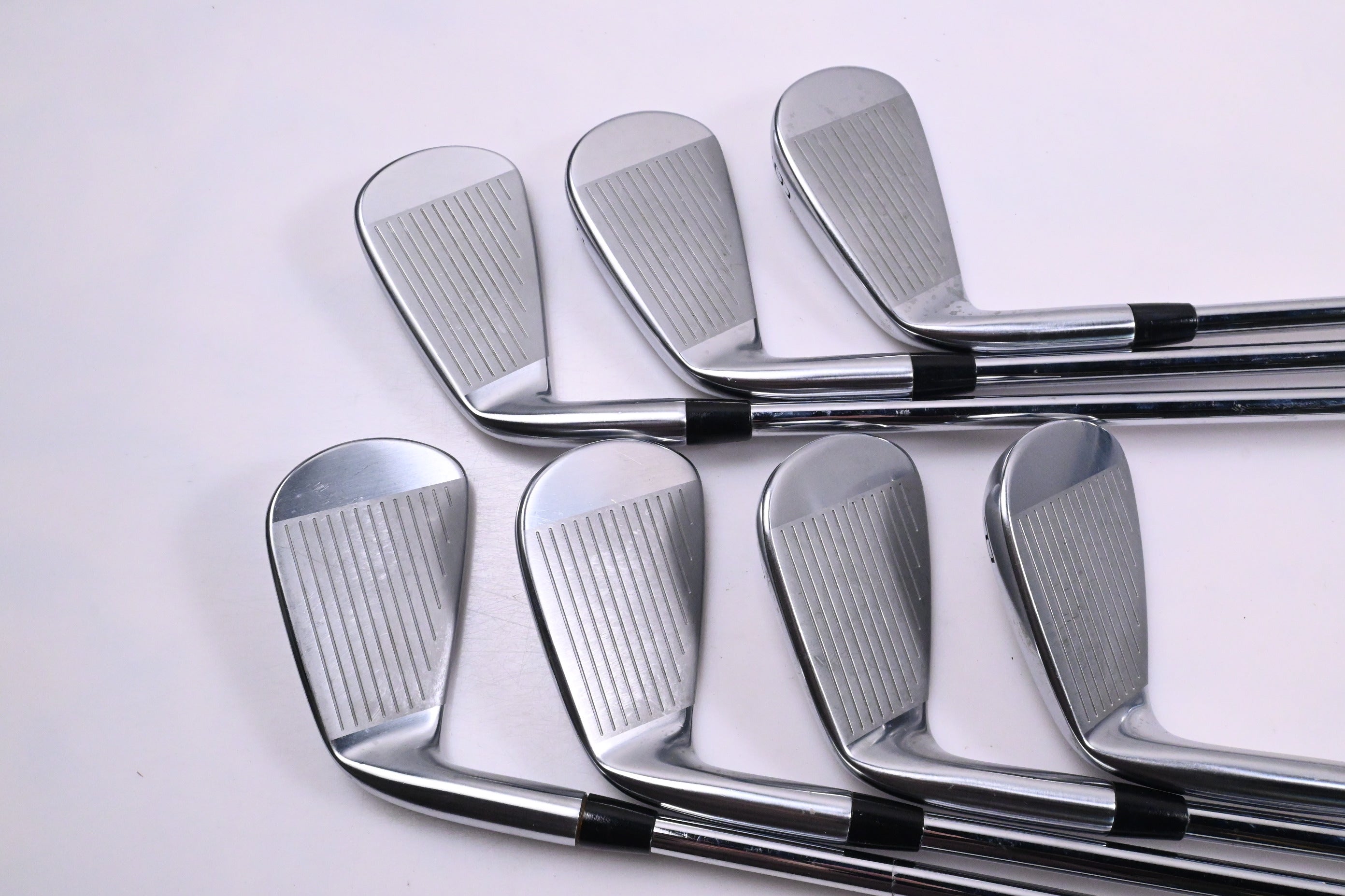 Mizuno Pro 225 Irons / 4-PW / Regular Flex Dynamic Gold Mid 100 R300 Shafts