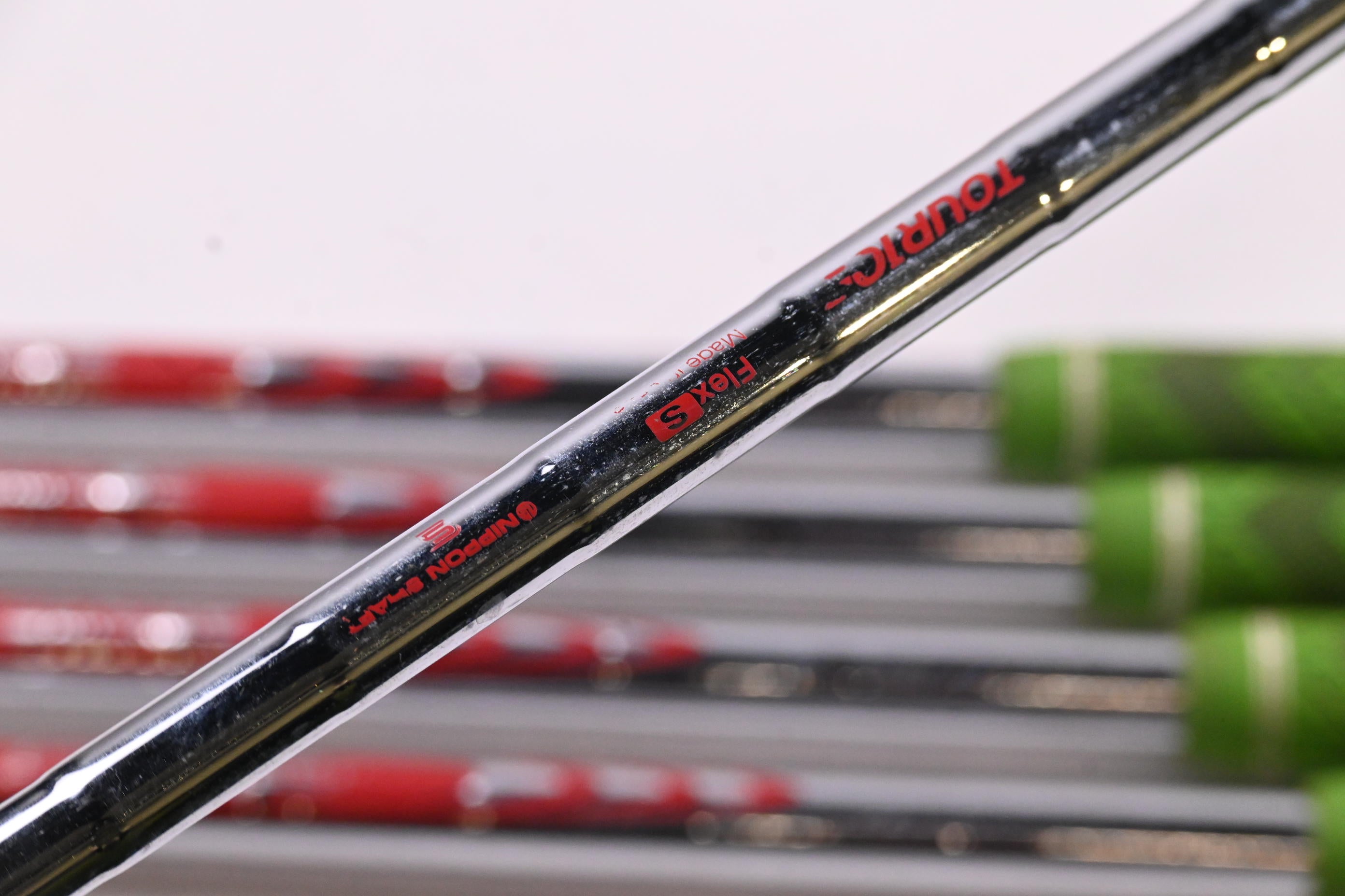 Mizuno JPX 923 Hot Metal Irons / 6-PW / Stiff Flex N.S.Pro Modus3 Tour 105