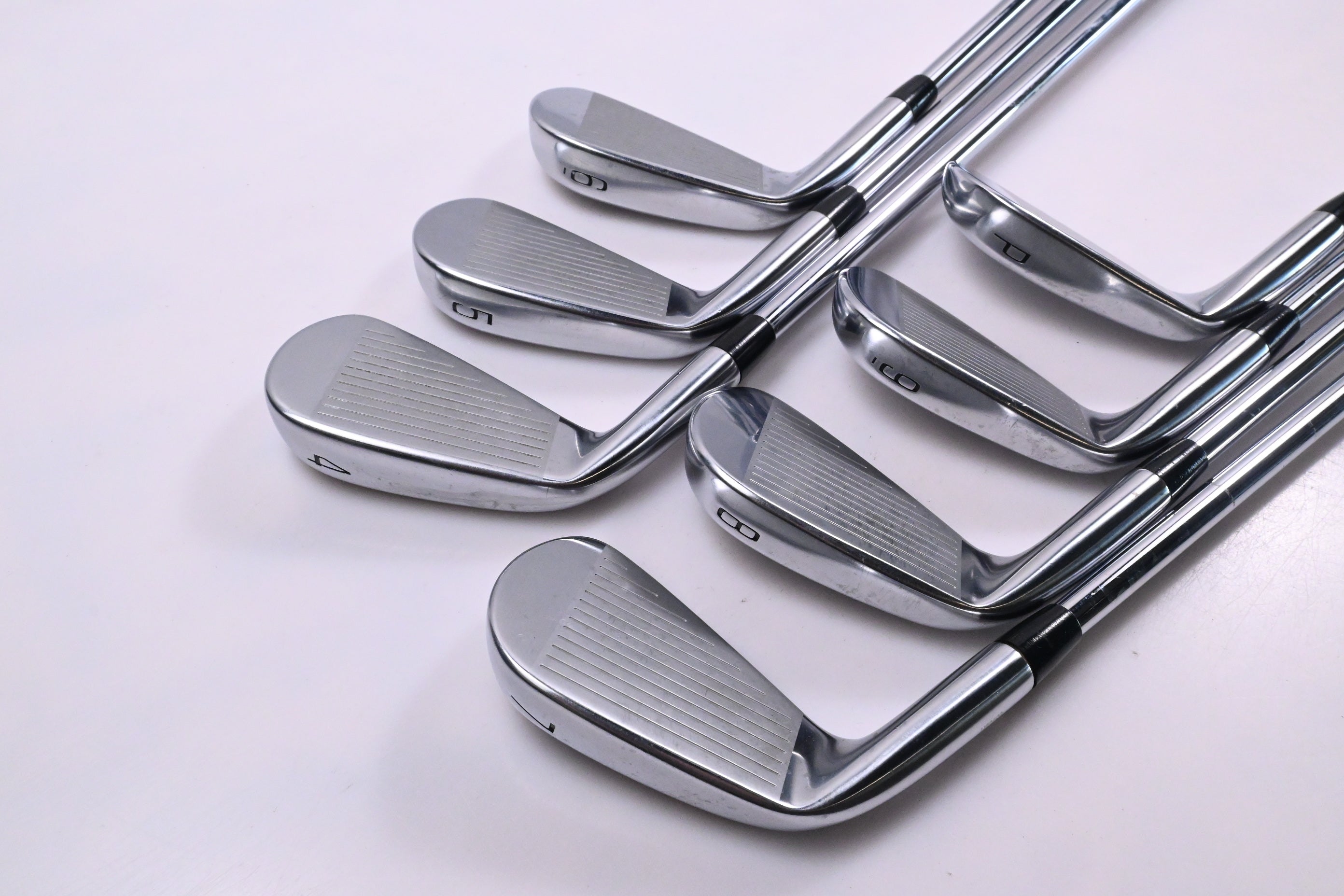 Mizuno Pro 225 Irons / 4-PW / Regular Flex Dynamic Gold Mid 100 R300 Shafts