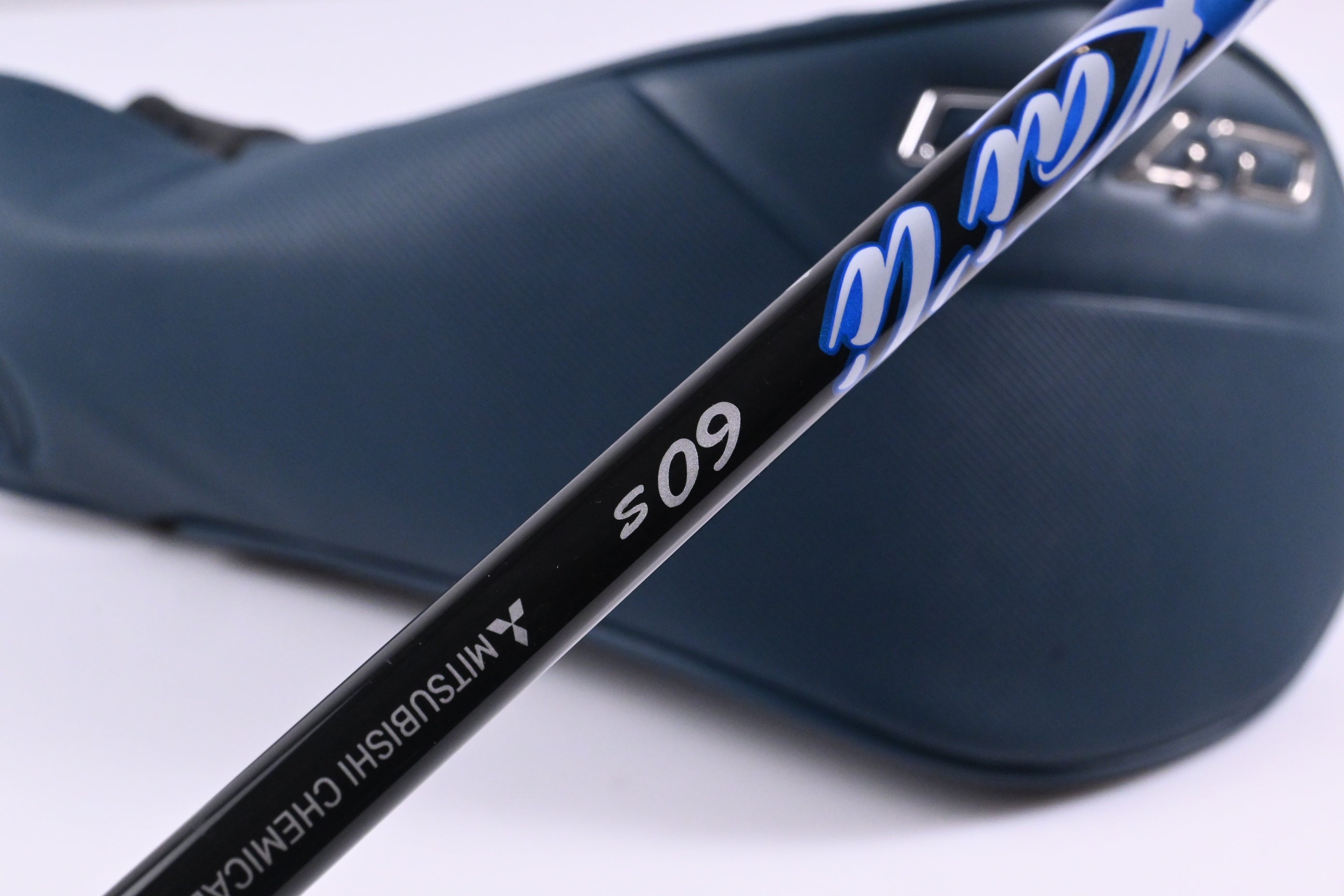 Taylormade Qi4D LS Driver / 9 Degree / Stiff Flex Mitsubishi Kai'li Blue 60