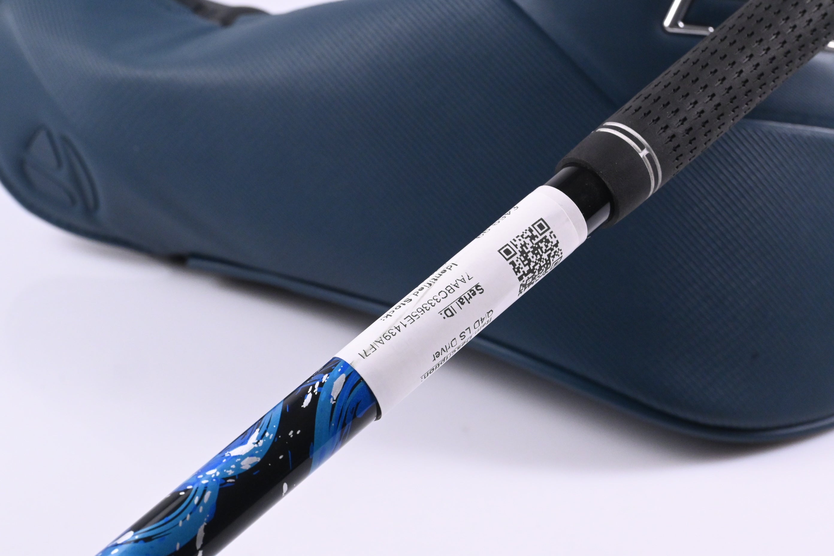 Taylormade Qi4D LS Driver / 9 Degree / Stiff Flex Mitsubishi Kai'li Blue 60