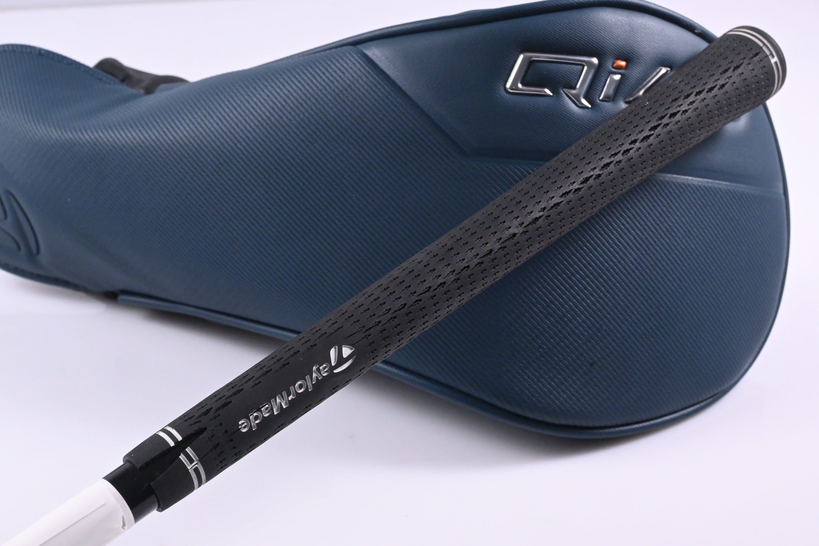 Taylormade Qi4D LS Driver / 9 Degree / Stiff Flex Mitsubishi Kai'li Blue 60