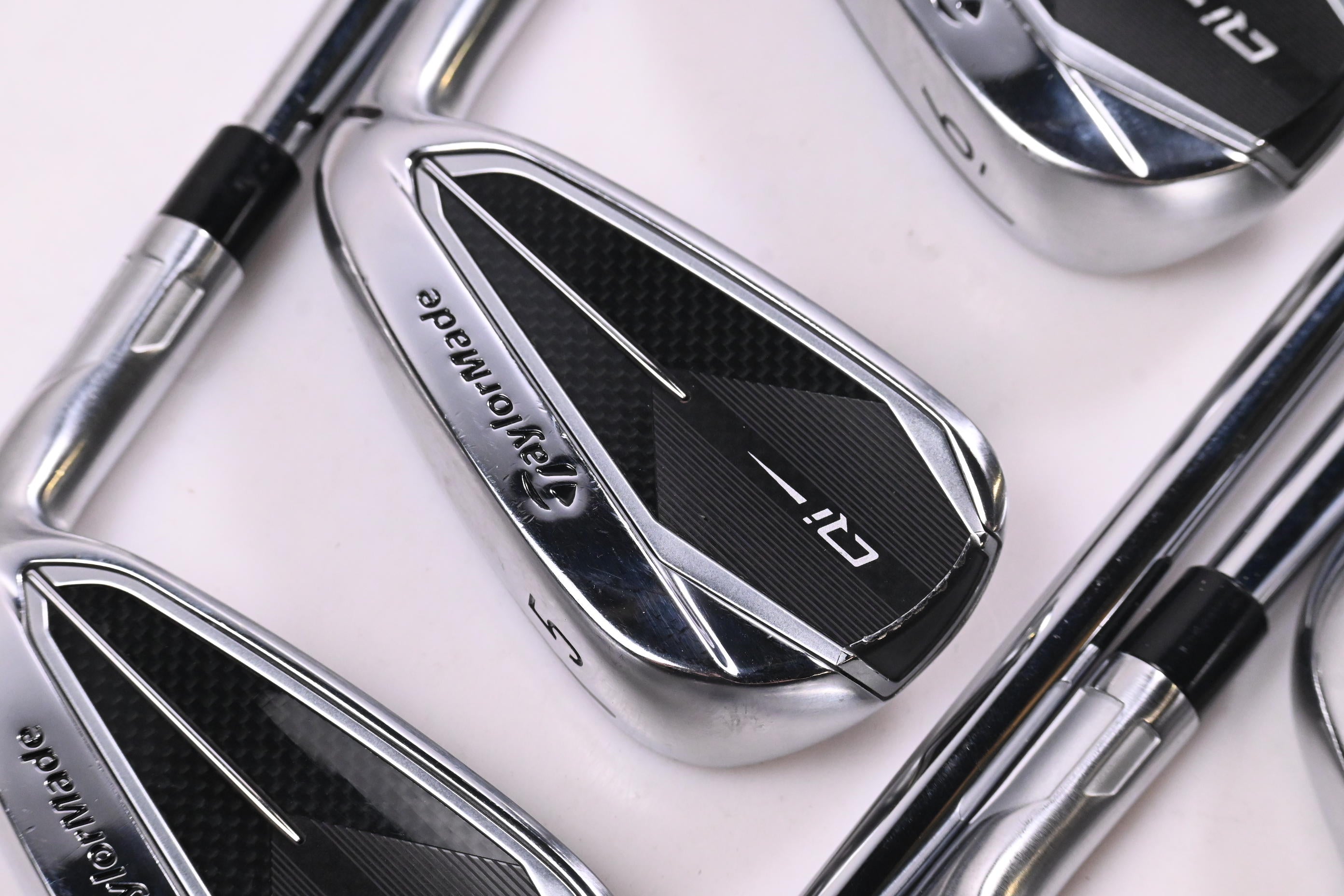 Taylormade Qi Irons / 4-PW / Stiff Flex Project X LZ 120 Shafts
